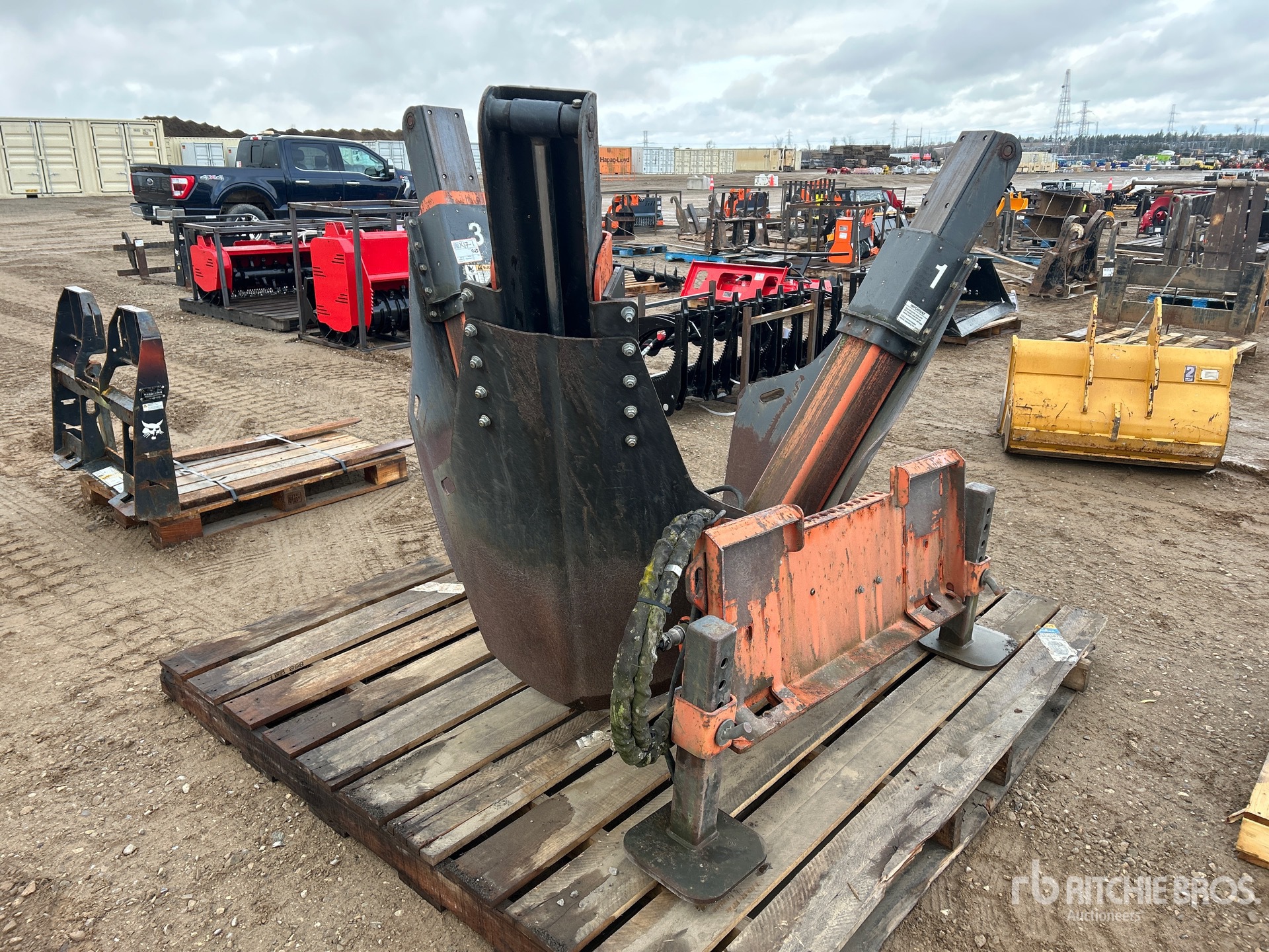 General Appearance with Bild, Ecke hinten links