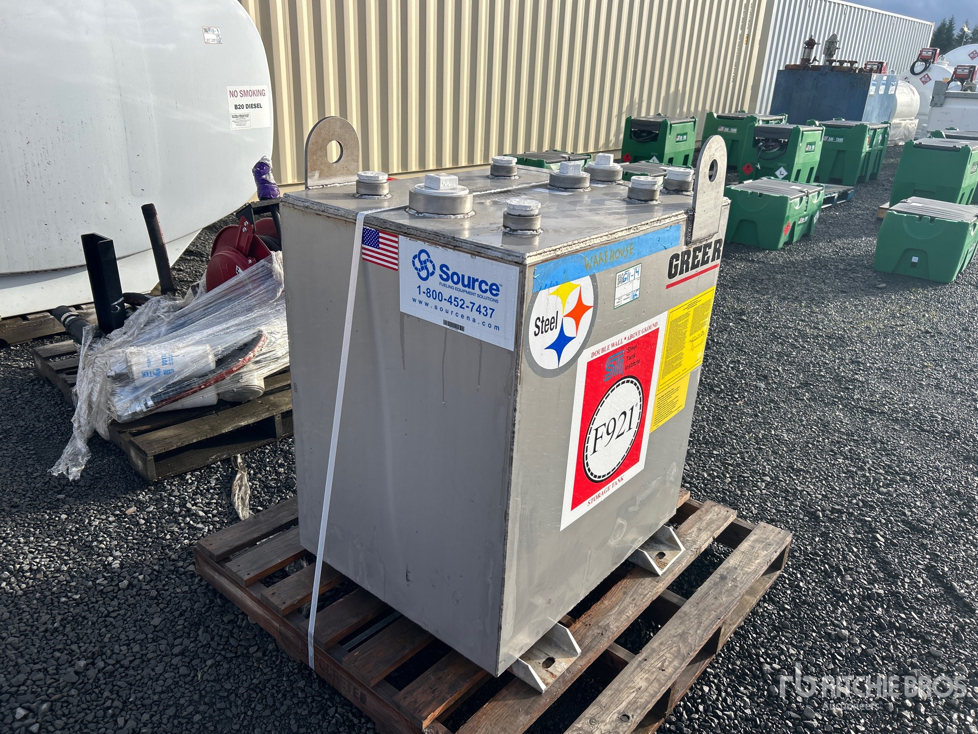 Aspect général with Image, coin avant droit