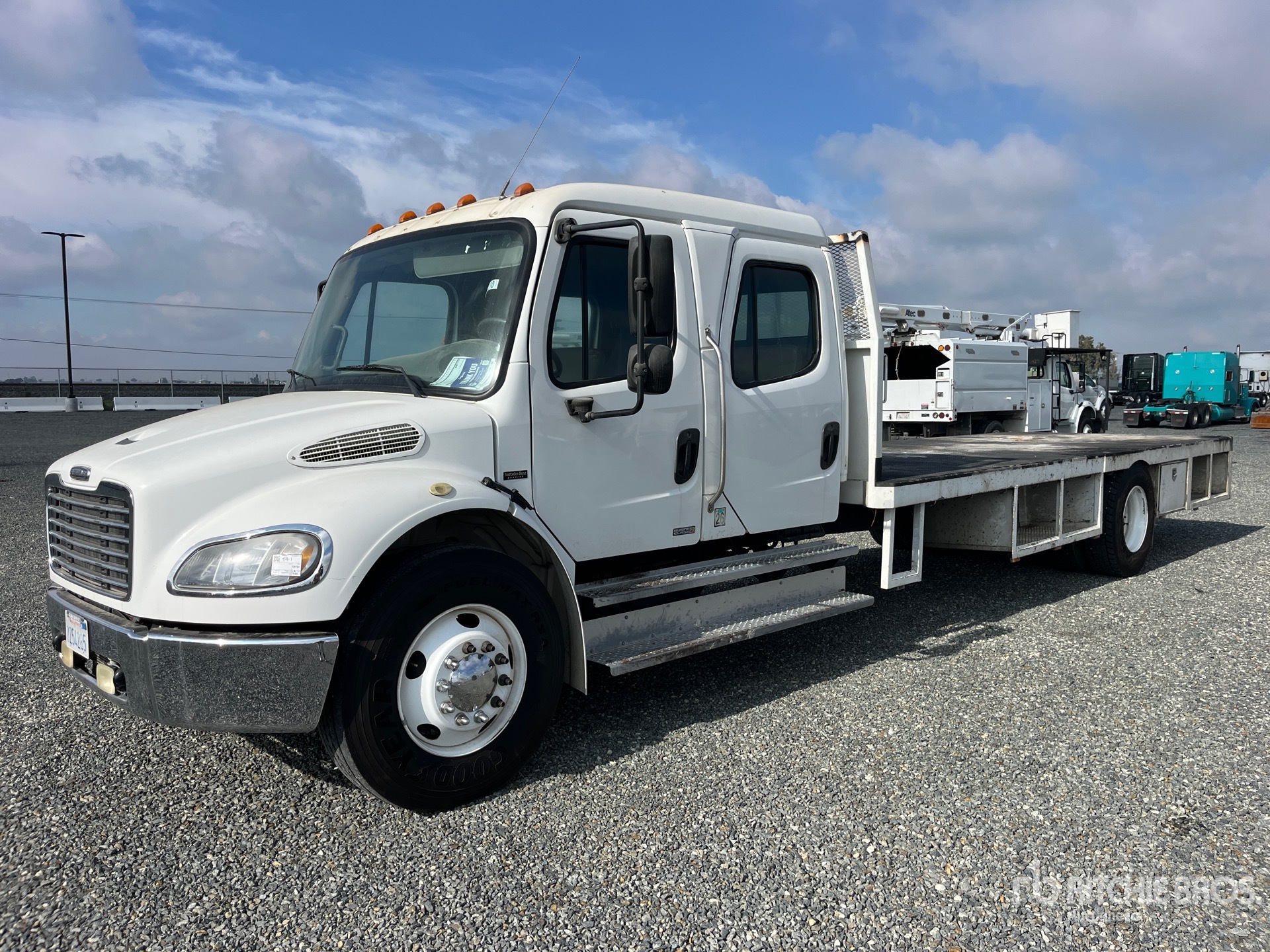 General Appearance with Featured Photo