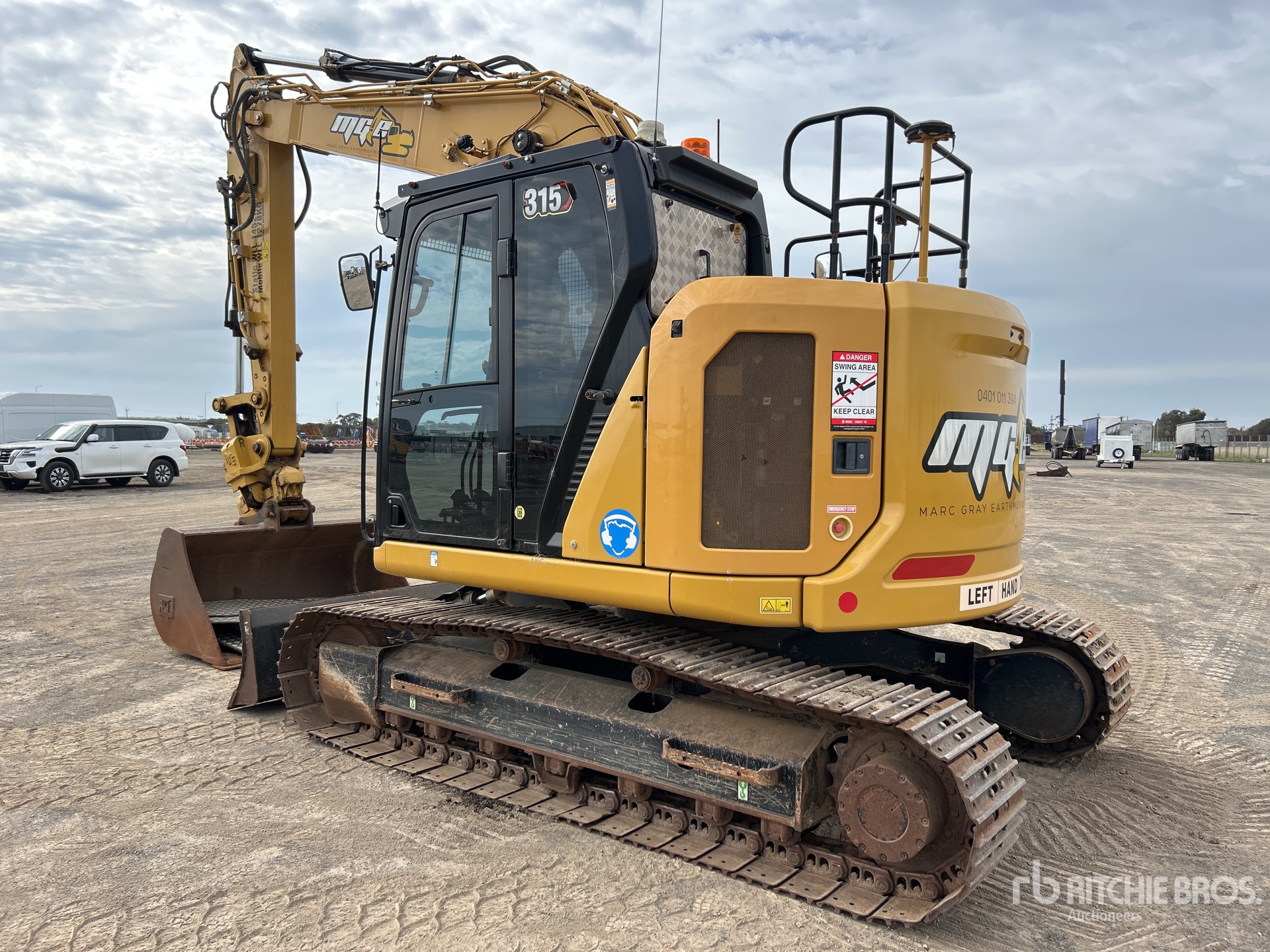 General Appearance with Picture, Left Rear Corner