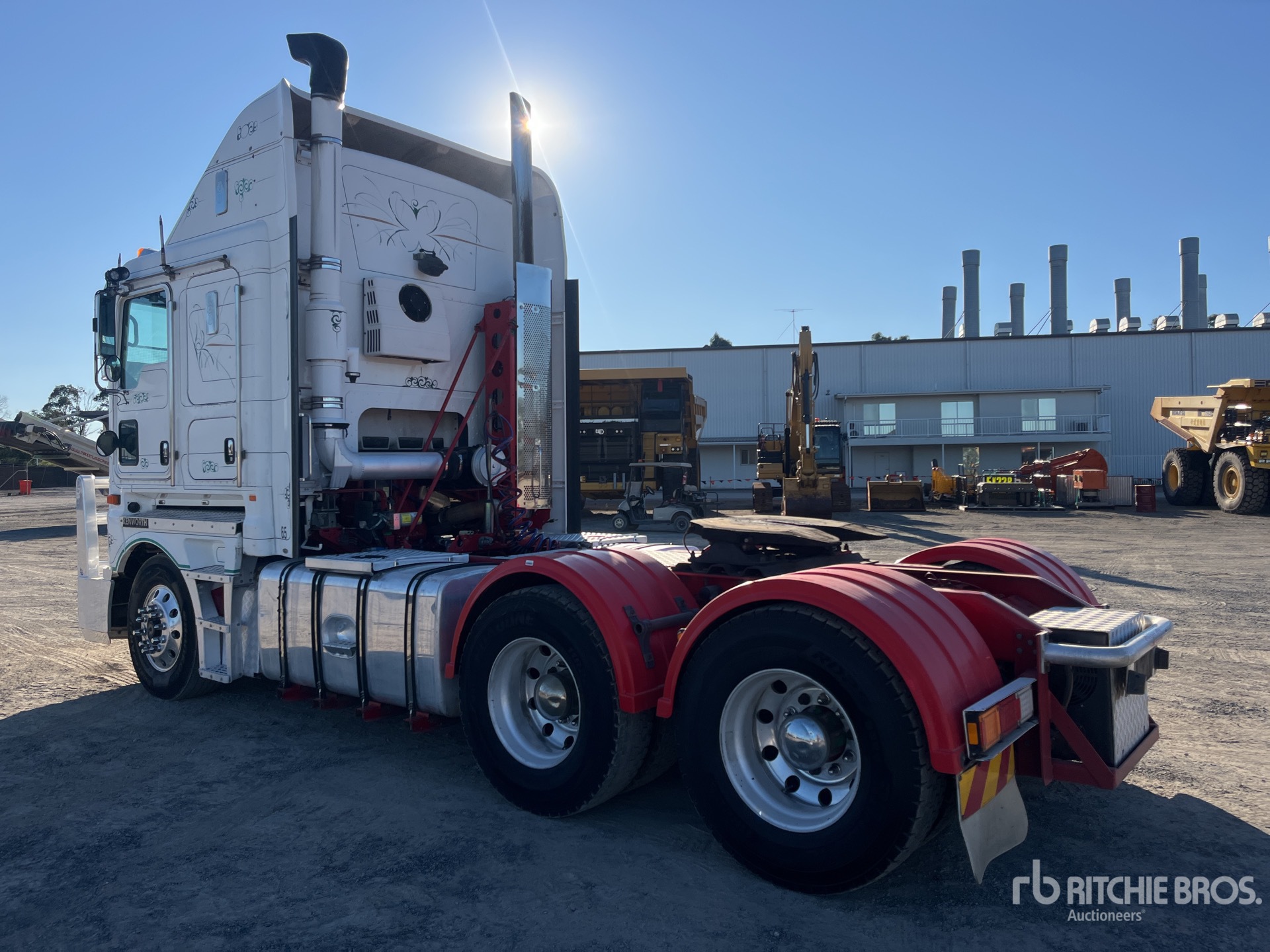 Aspect général with Image, coin arrière droit