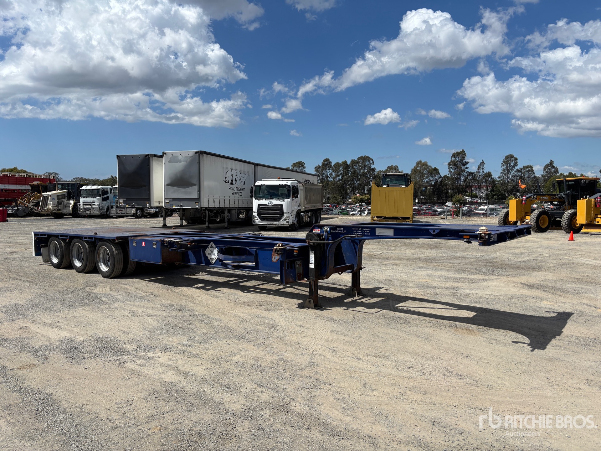 Aspect général with Image, coin avant gauche