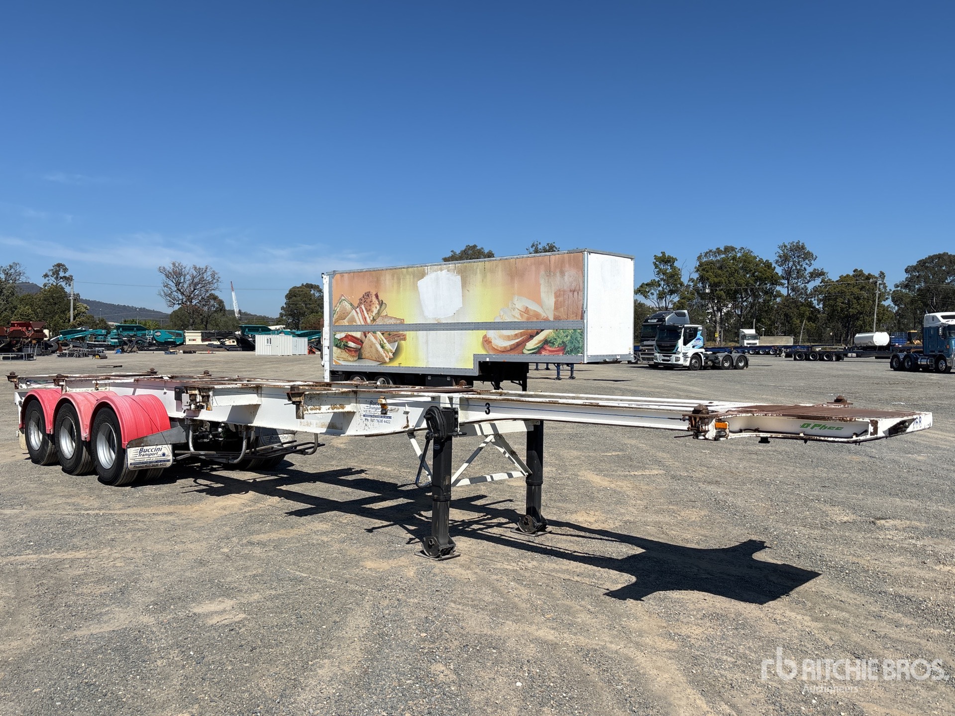 Aspect général with Image, coin avant gauche