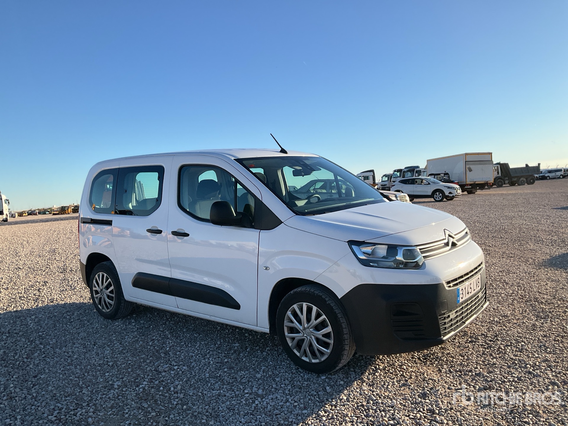 General Appearance with Image, coin avant droit