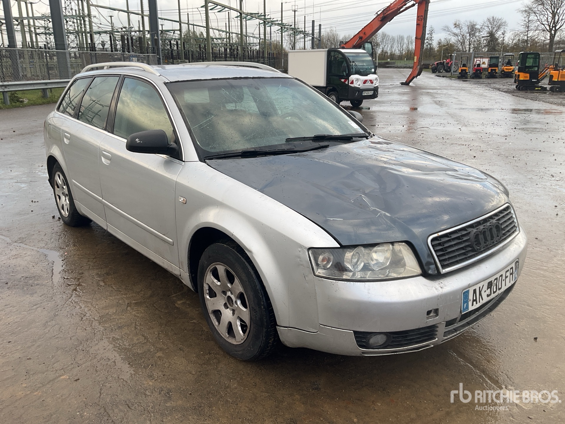 General Appearance with Picture, Right Front Corner