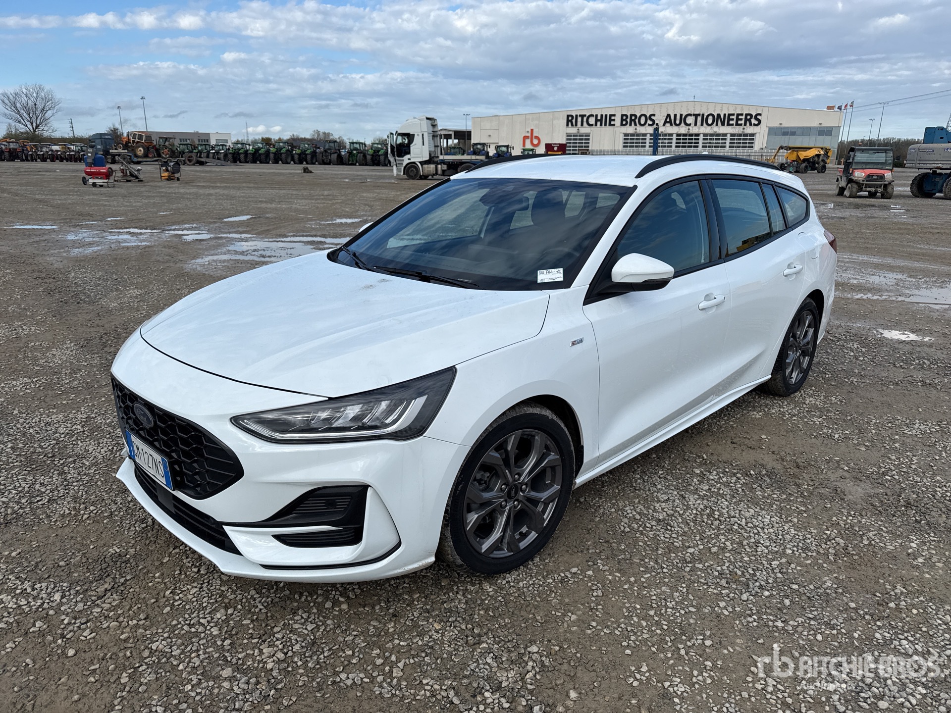 General Appearance with Picture, Left Front Corner