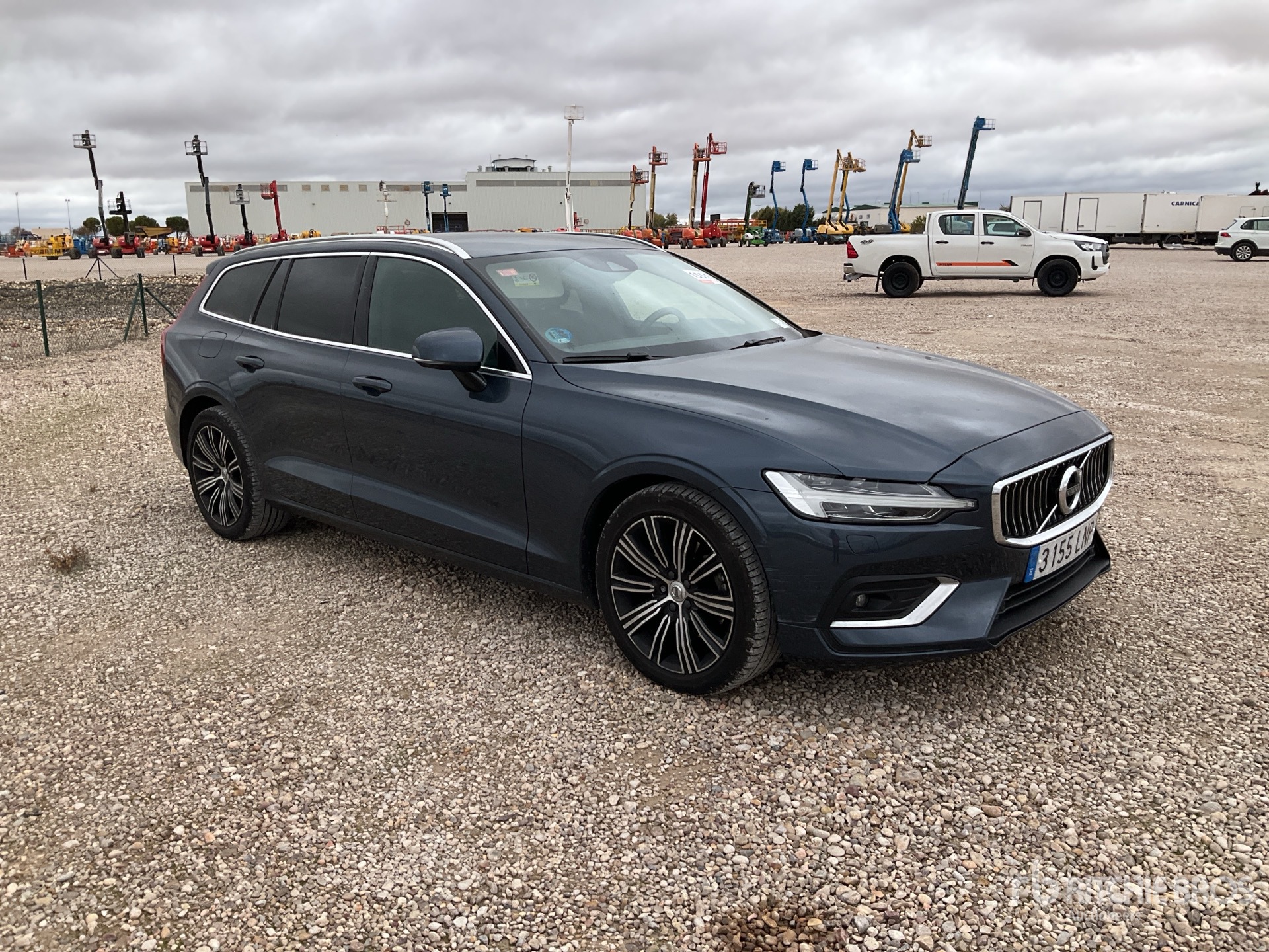 General Appearance with Picture, Right Front Corner