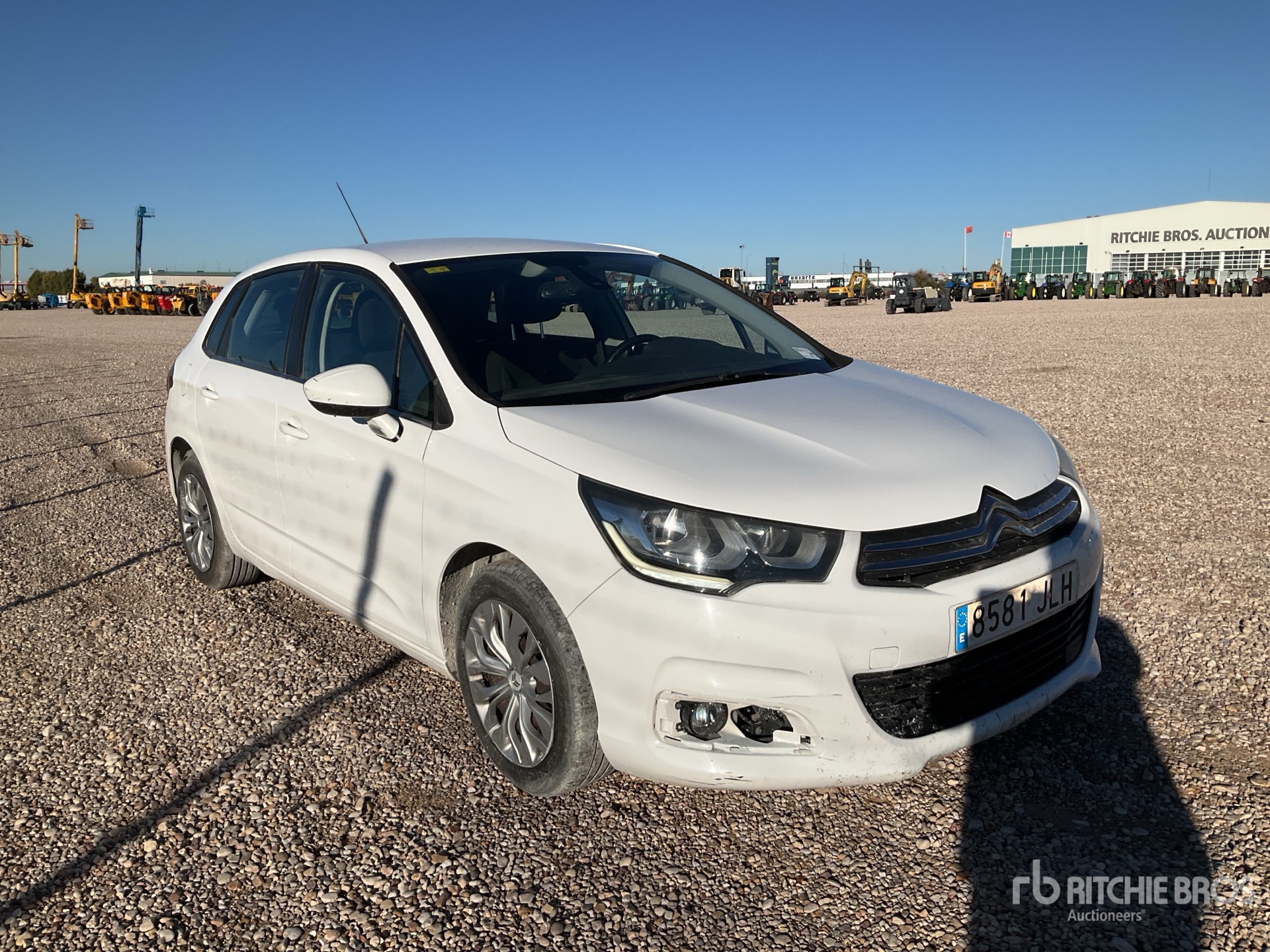 General Appearance with Picture, Right Front Corner