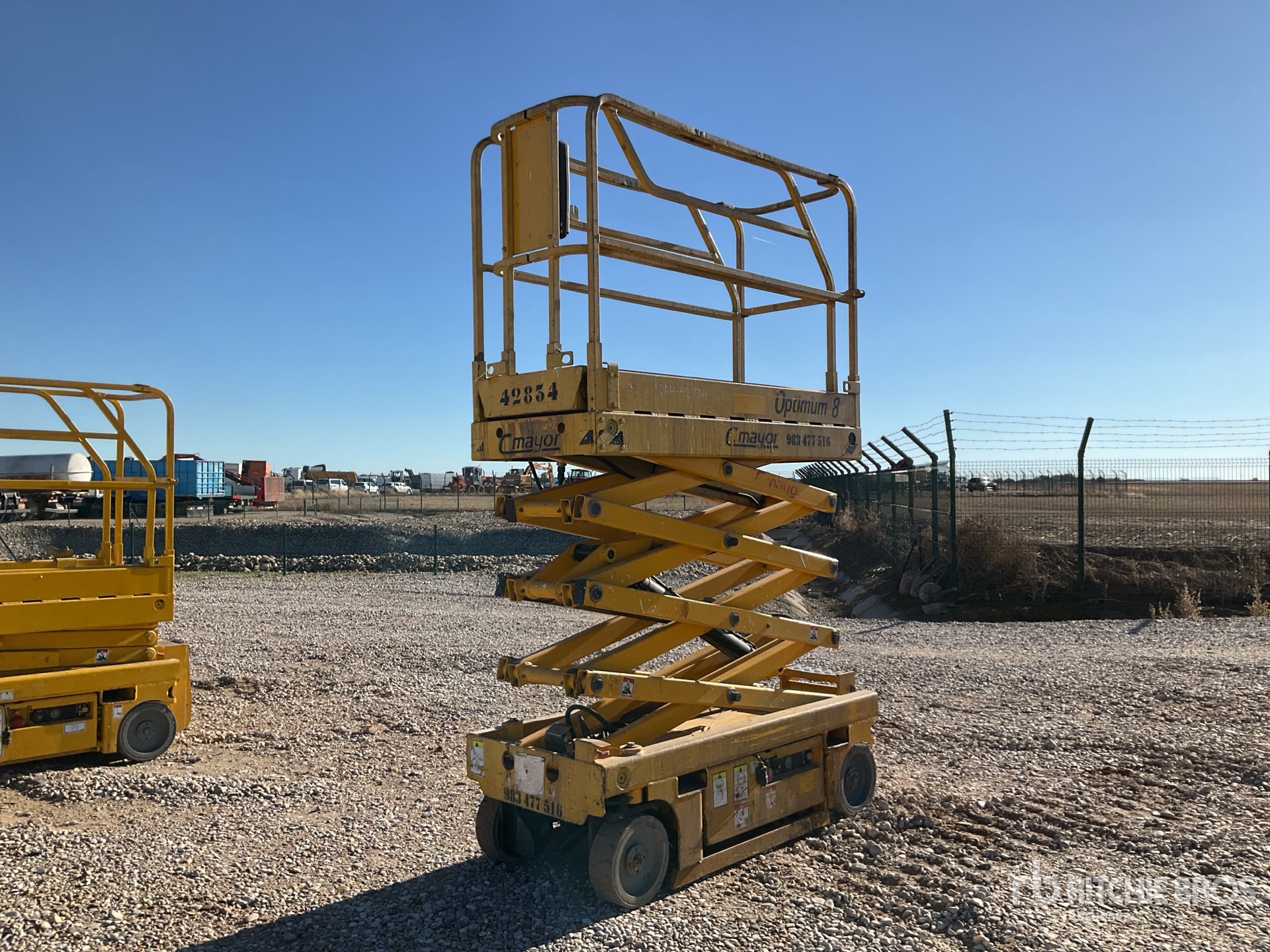 General Appearance with Featured Photo