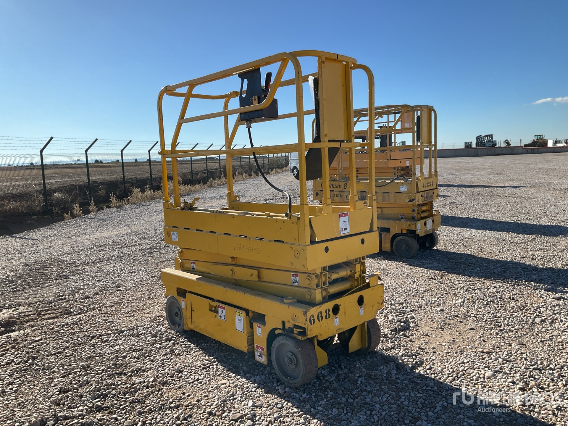 General Appearance with Imagen: esquina delantera derecha