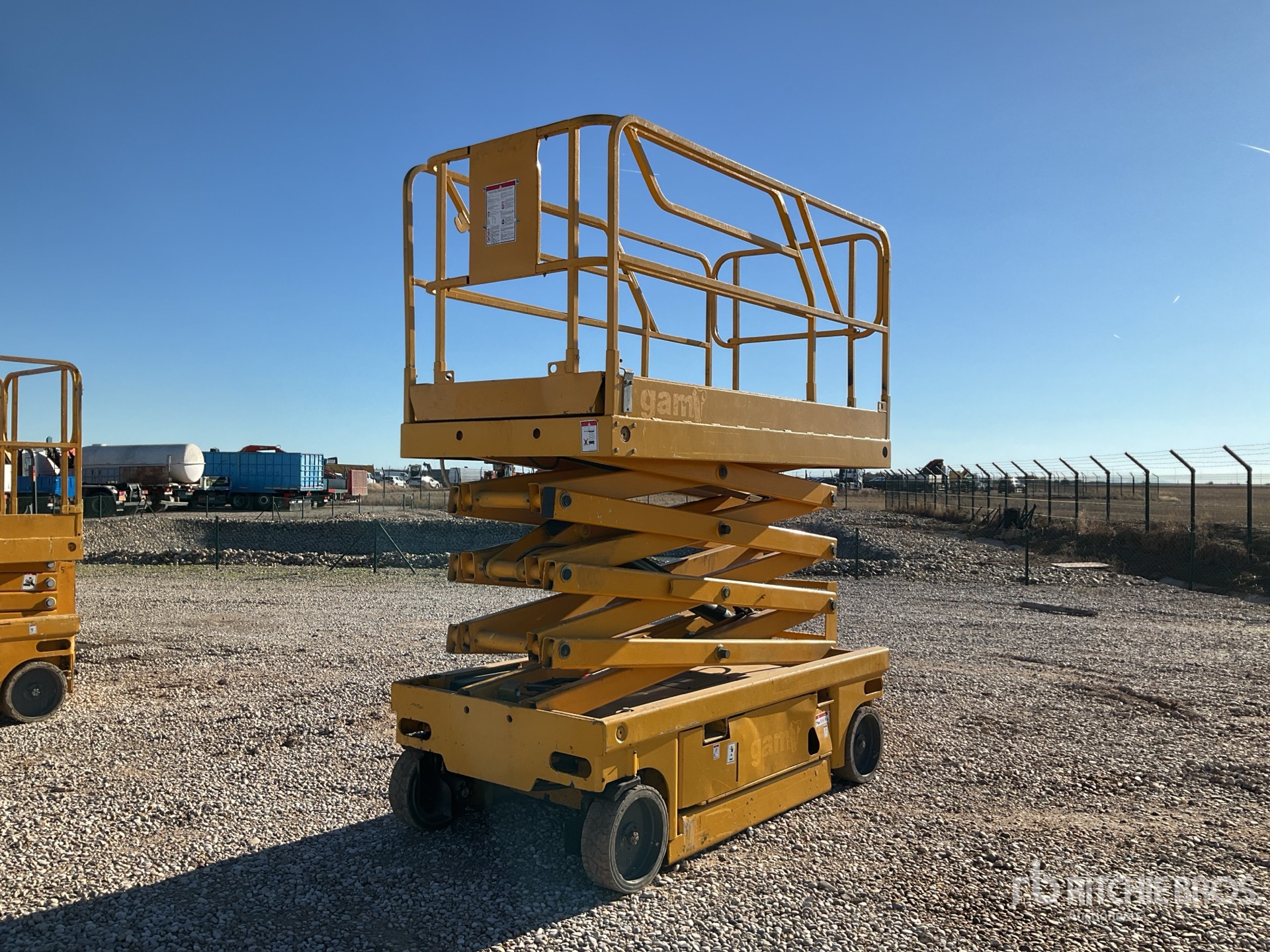 General Appearance with Featured Photo