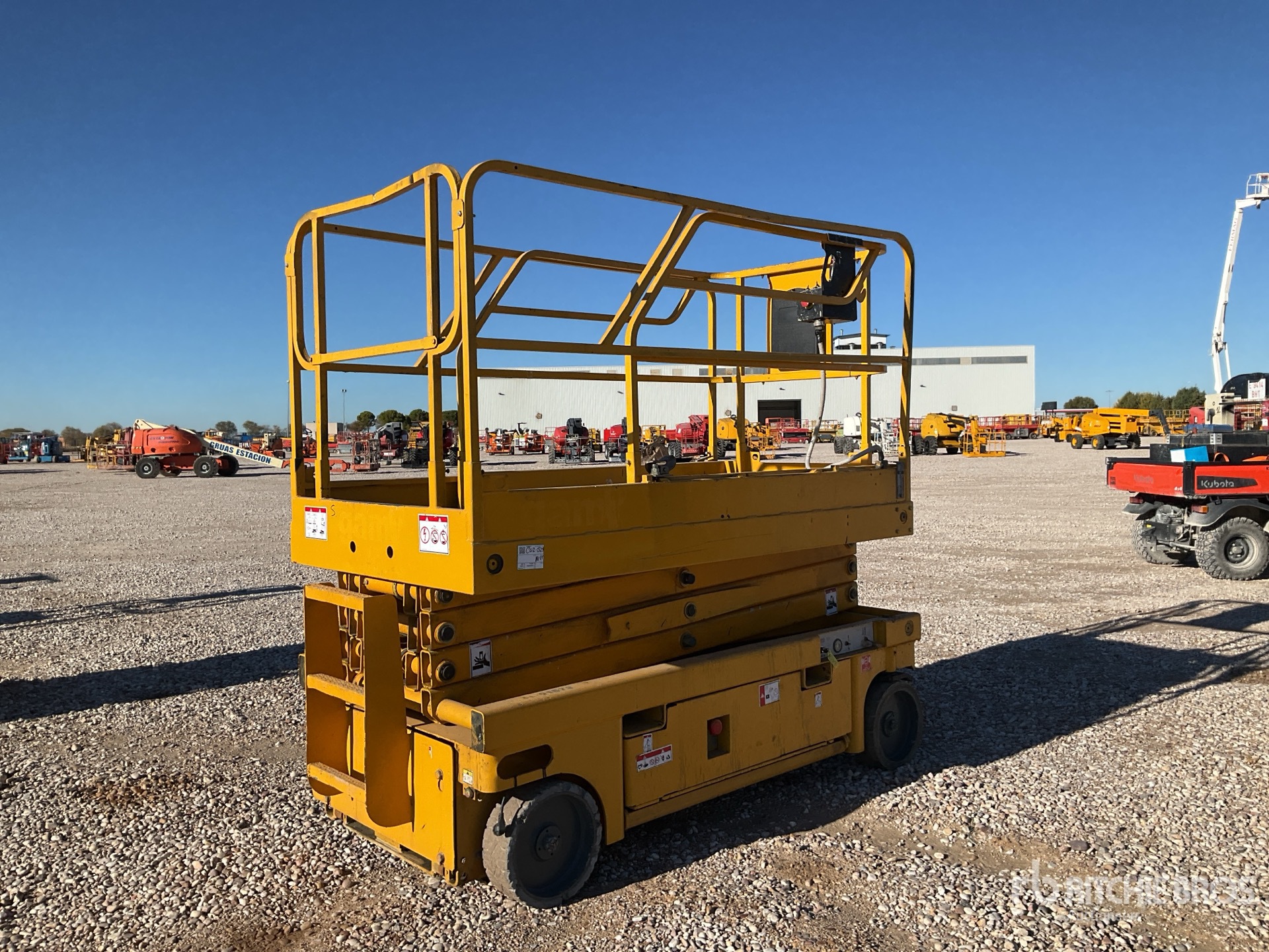 General Appearance with Imagen: esquina trasera derecha