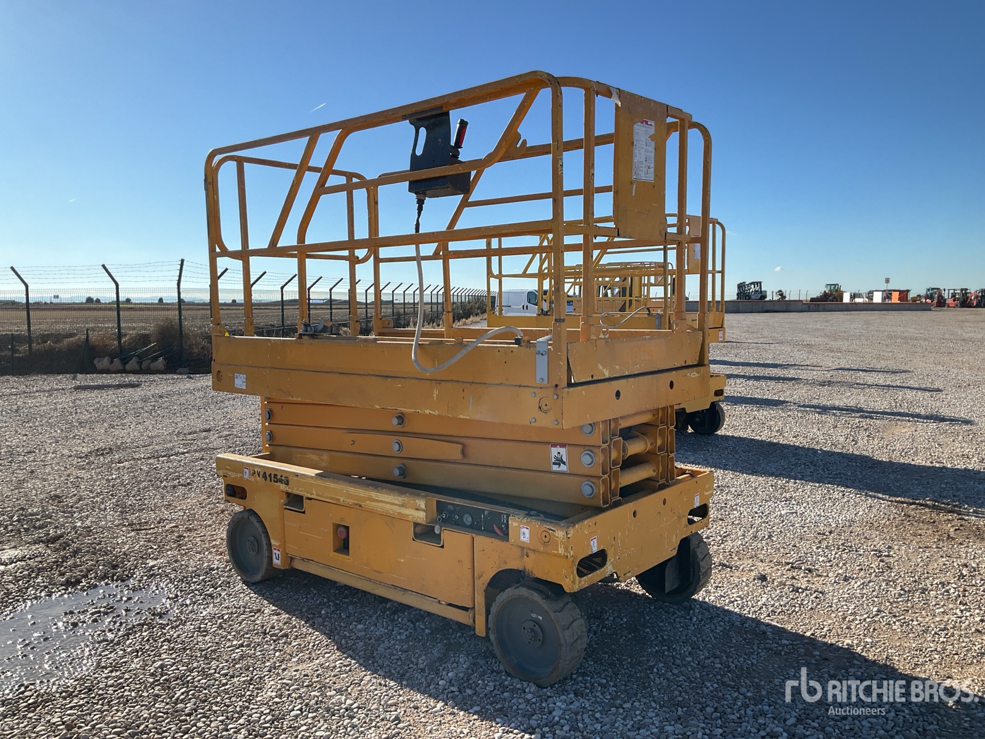 General Appearance with Imagen: esquina delantera derecha