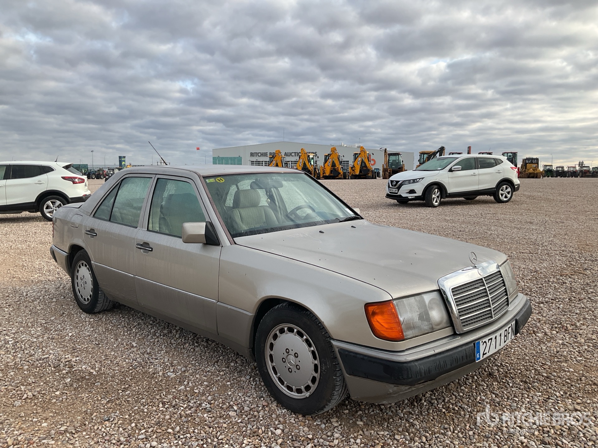 General Appearance with Imagen: esquina delantera derecha