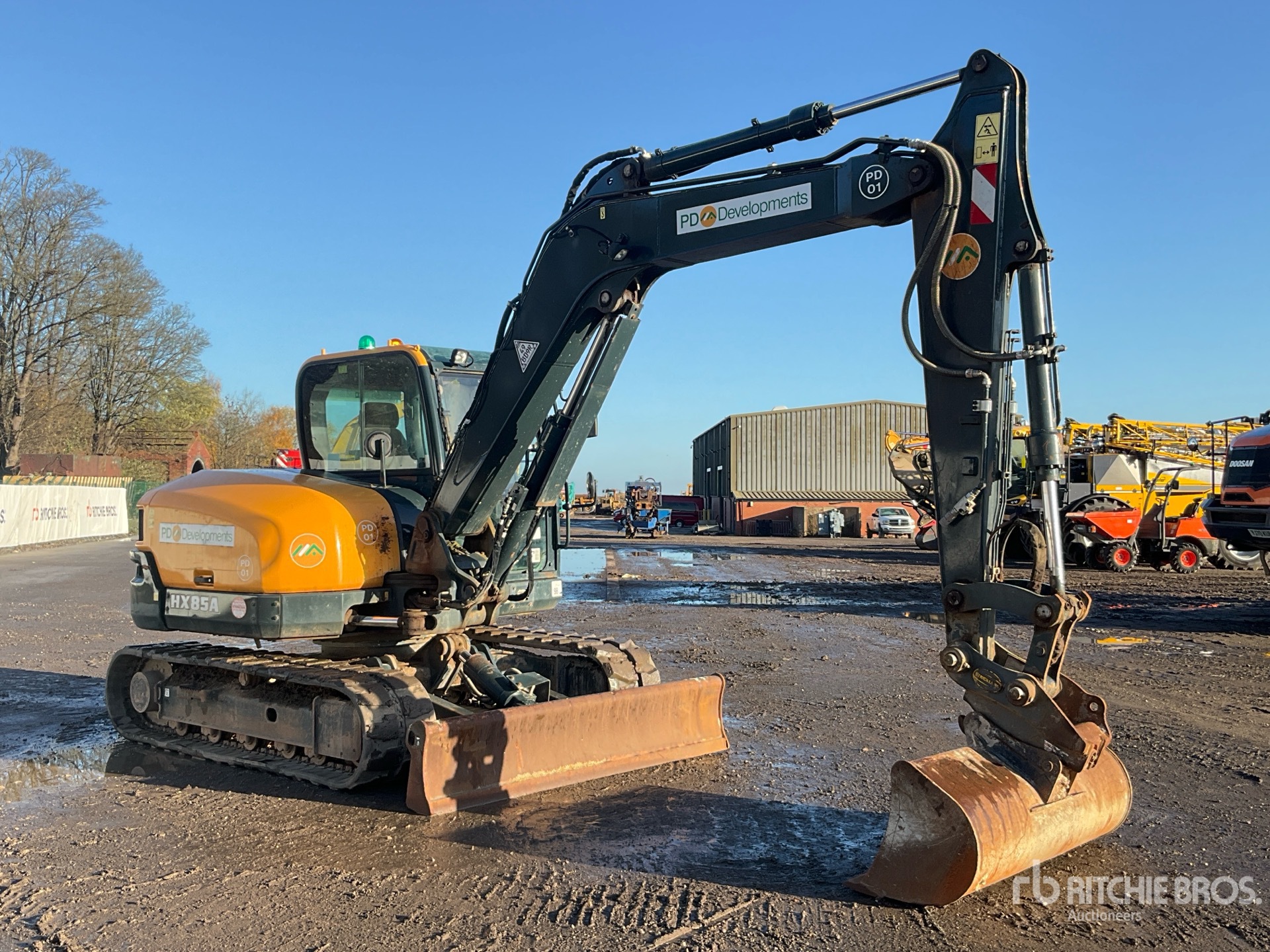 General Appearance with Picture, Right Front Corner