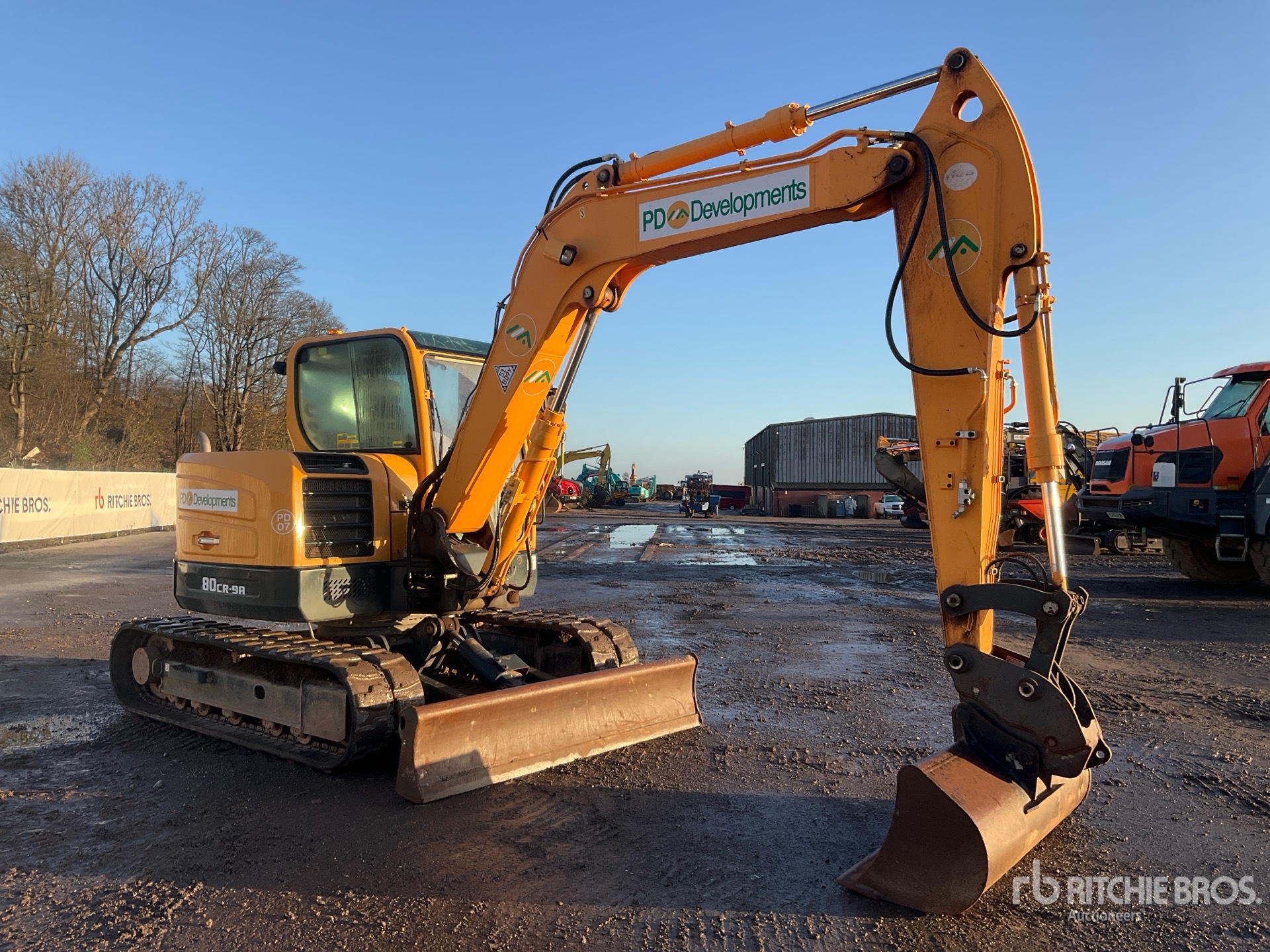 General Appearance with Picture, Right Front Corner