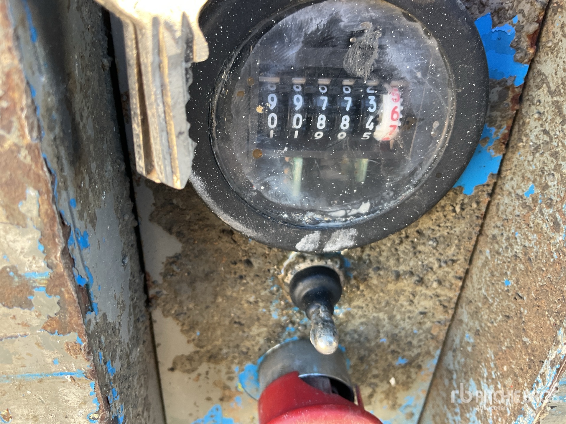 General Appearance with Hour Meter / Odometer