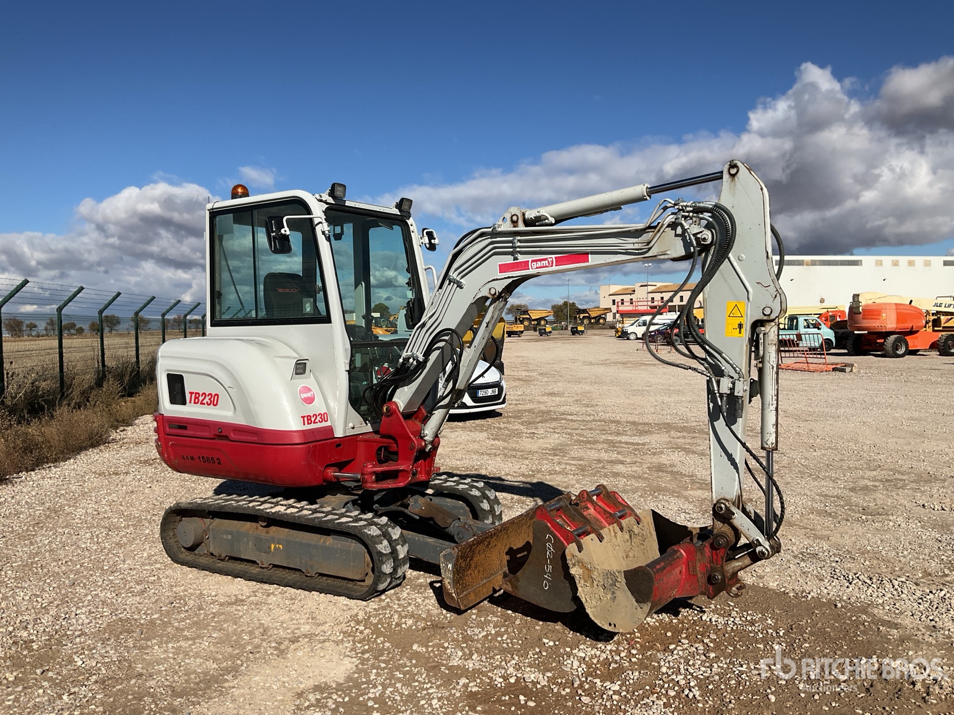 General Appearance with Picture, Right Front Corner