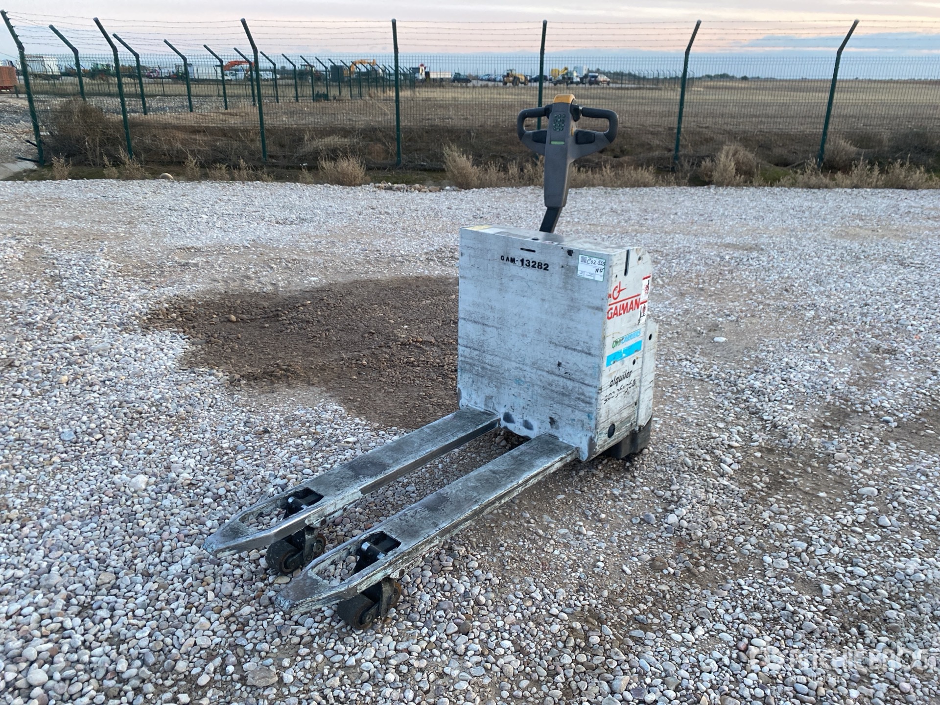 General Appearance with Imagen: esquina delantera izquierda