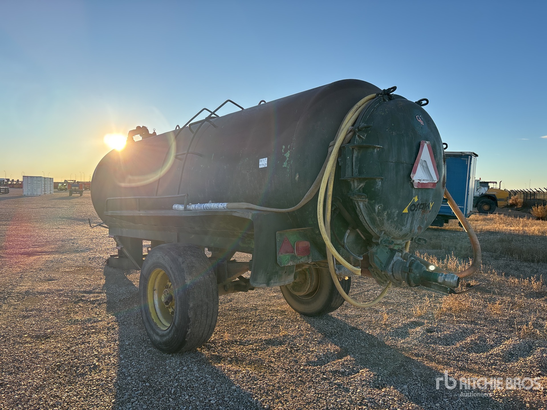 General Appearance with Image, coin avant droit