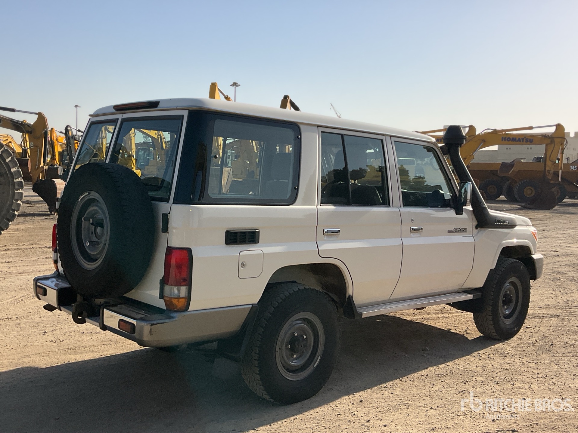 General Appearance with Picture, Right Rear Corner