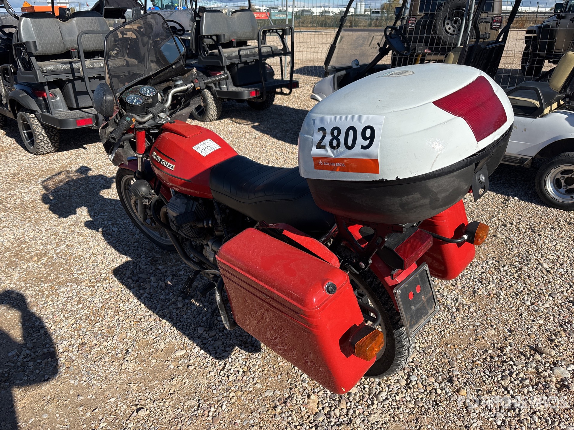 General Appearance with Picture, Right Front Corner