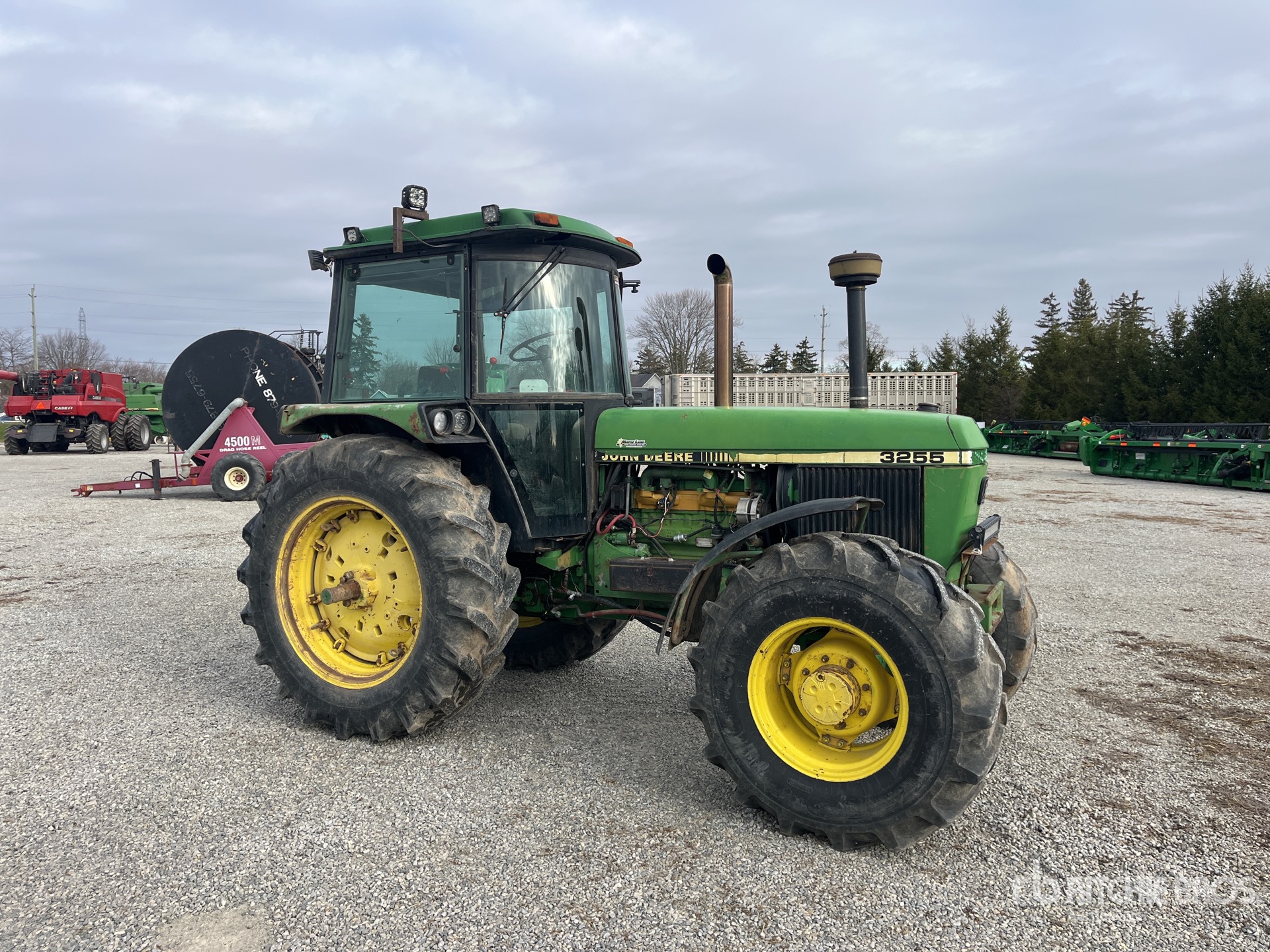 General Appearance with Image, coin avant droit