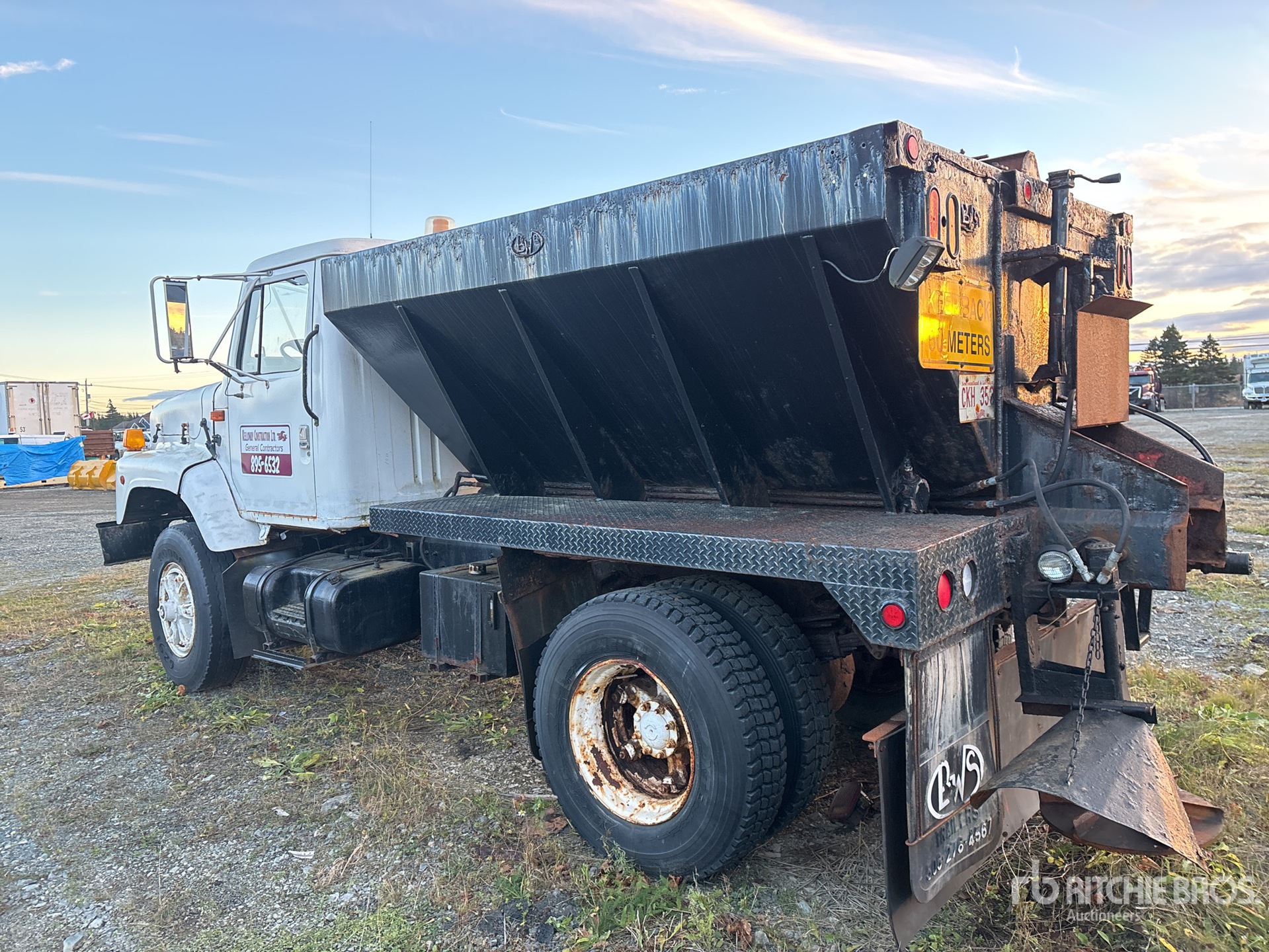 General Appearance with Imagen: esquina trasera izquierda