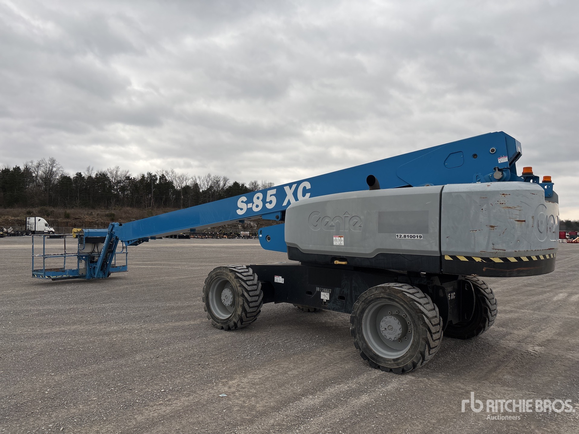 Aspect général with Image, coin arrière gauche