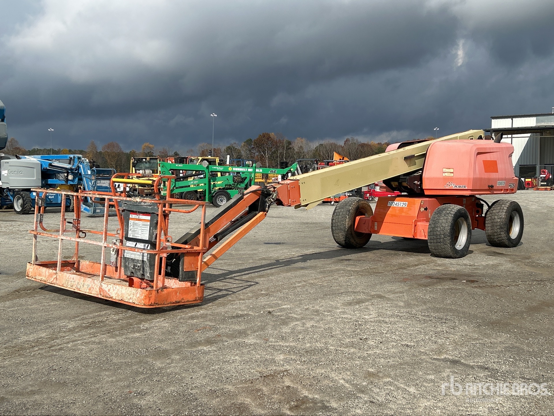 General Appearance with Bild, Ecke vorne links