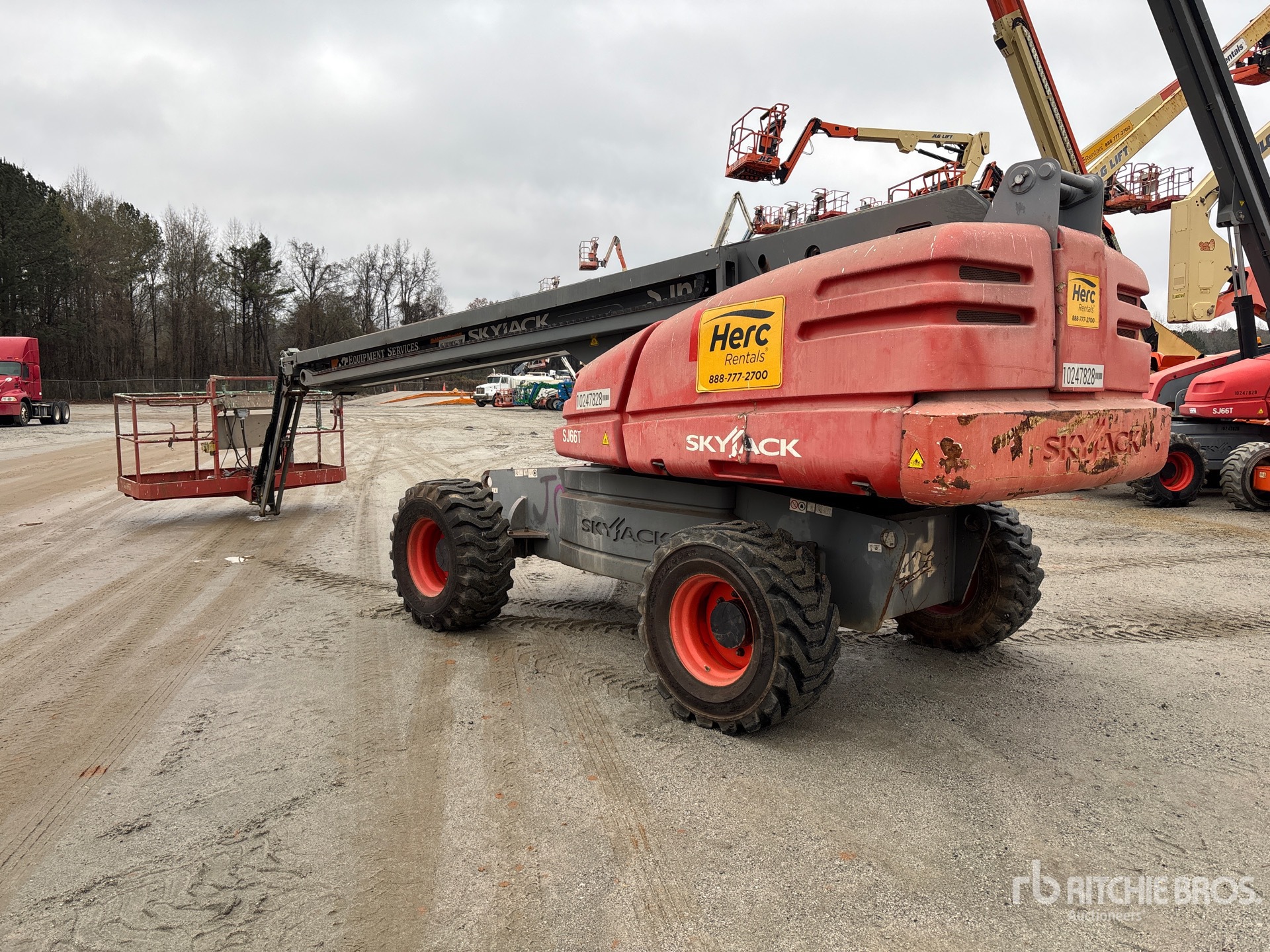 General Appearance with Picture, Left Rear Corner