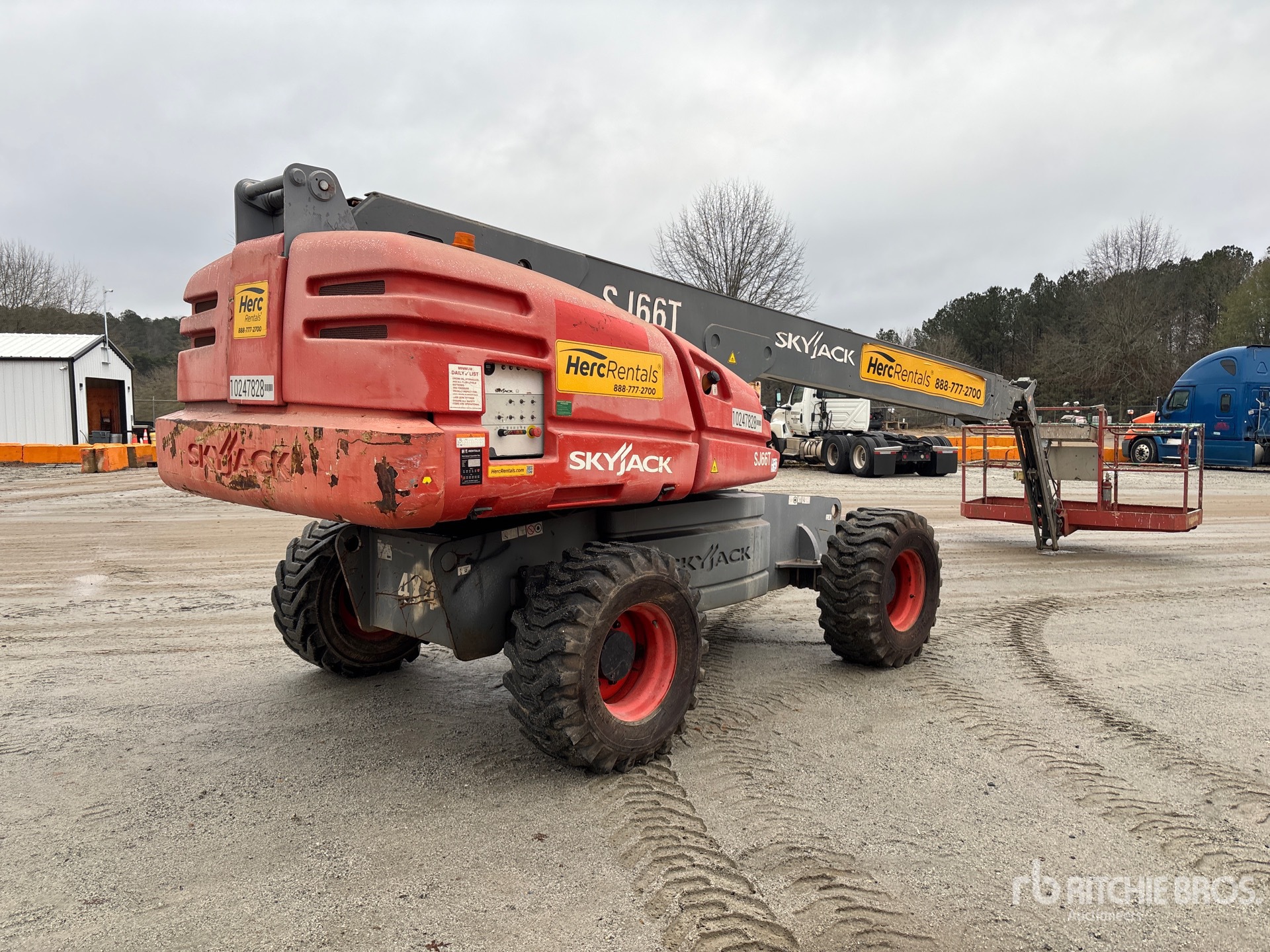 General Appearance with Picture, Right Rear Corner