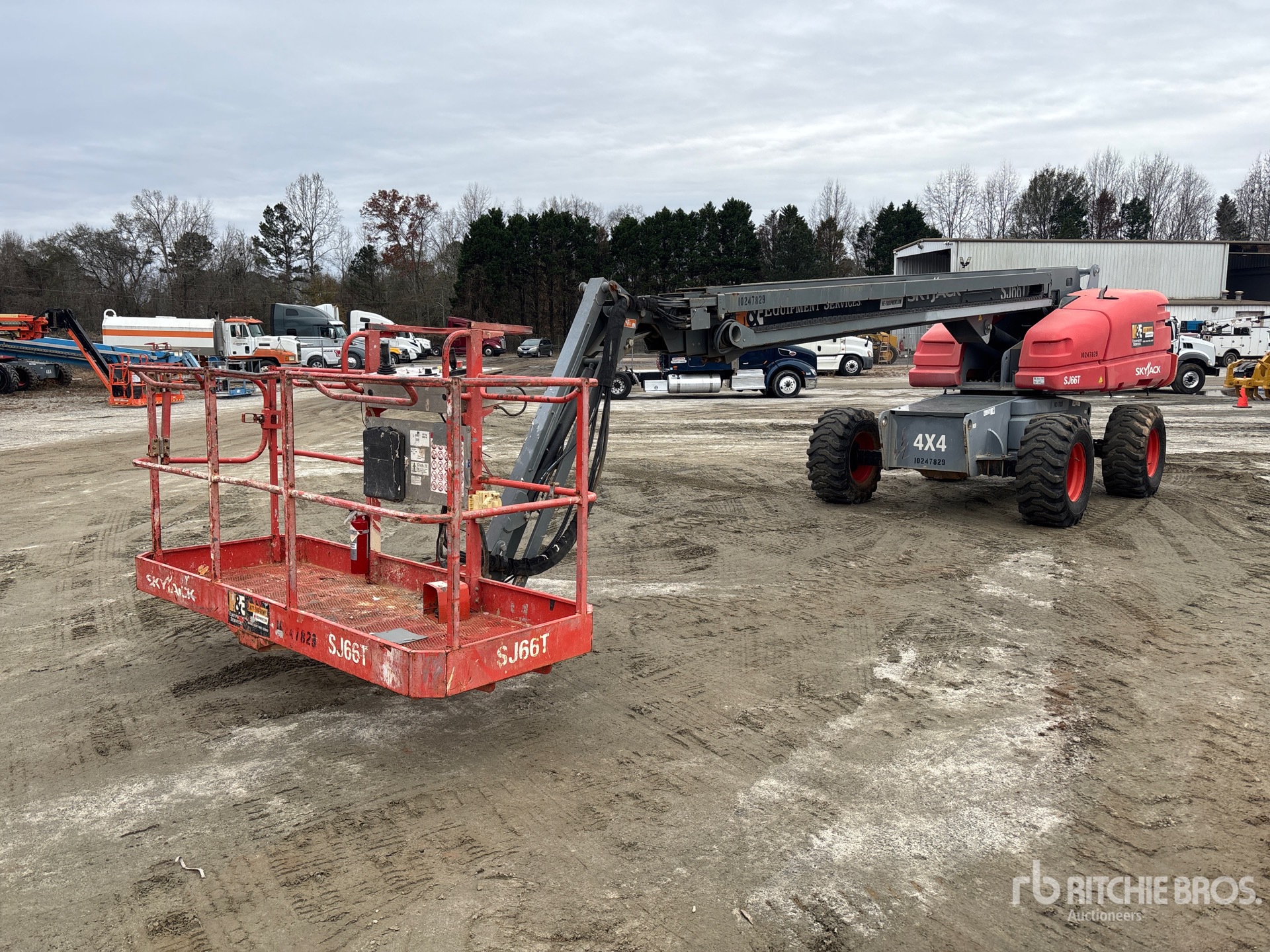 General Appearance with Picture, Left Front Corner