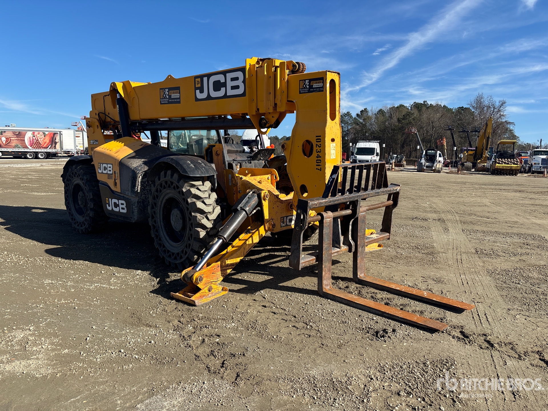 Aspect général with Image, coin avant droit