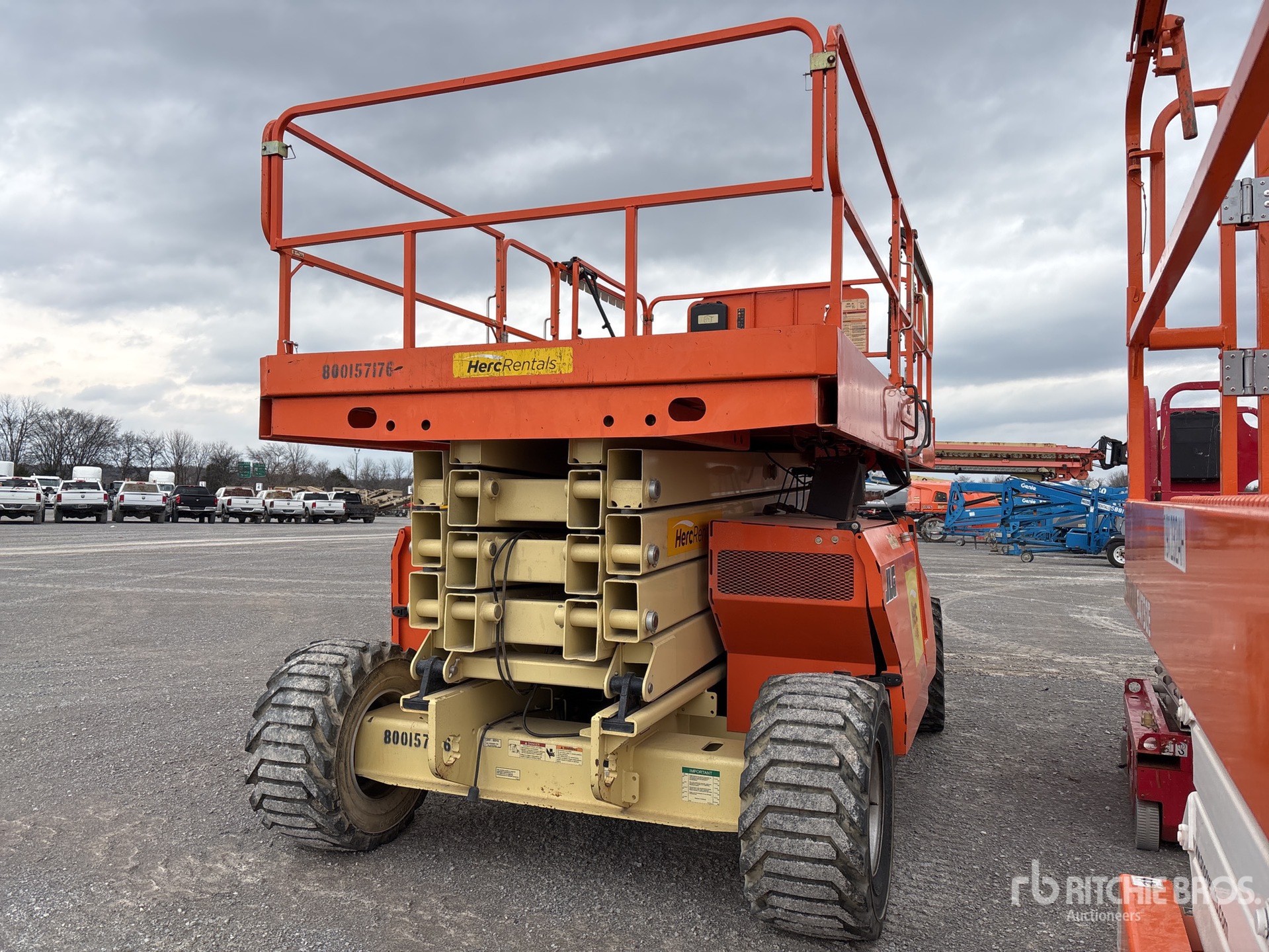 Aspect général with Image, coin arrière droit