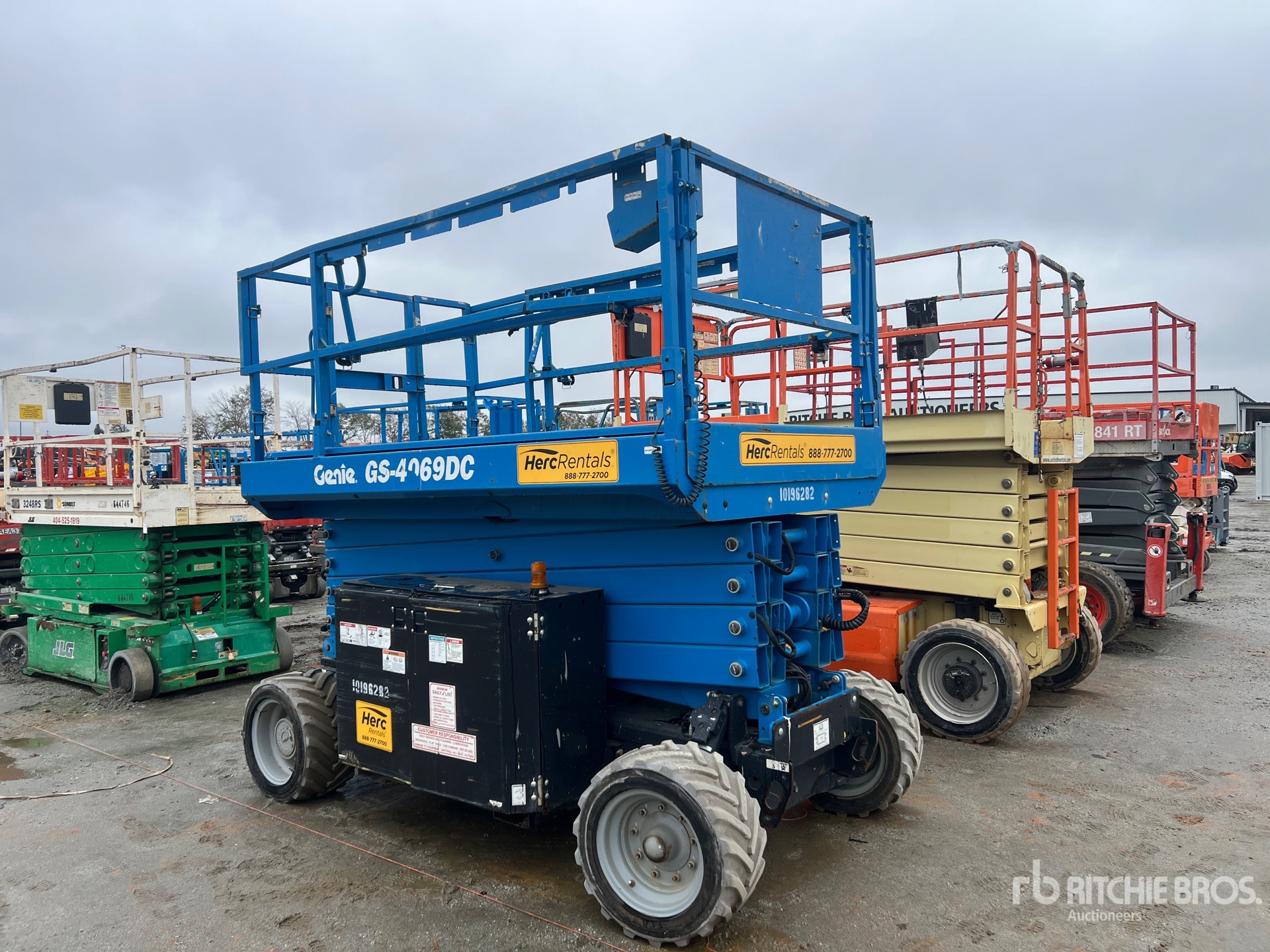 Aspect général with Image, coin avant droit