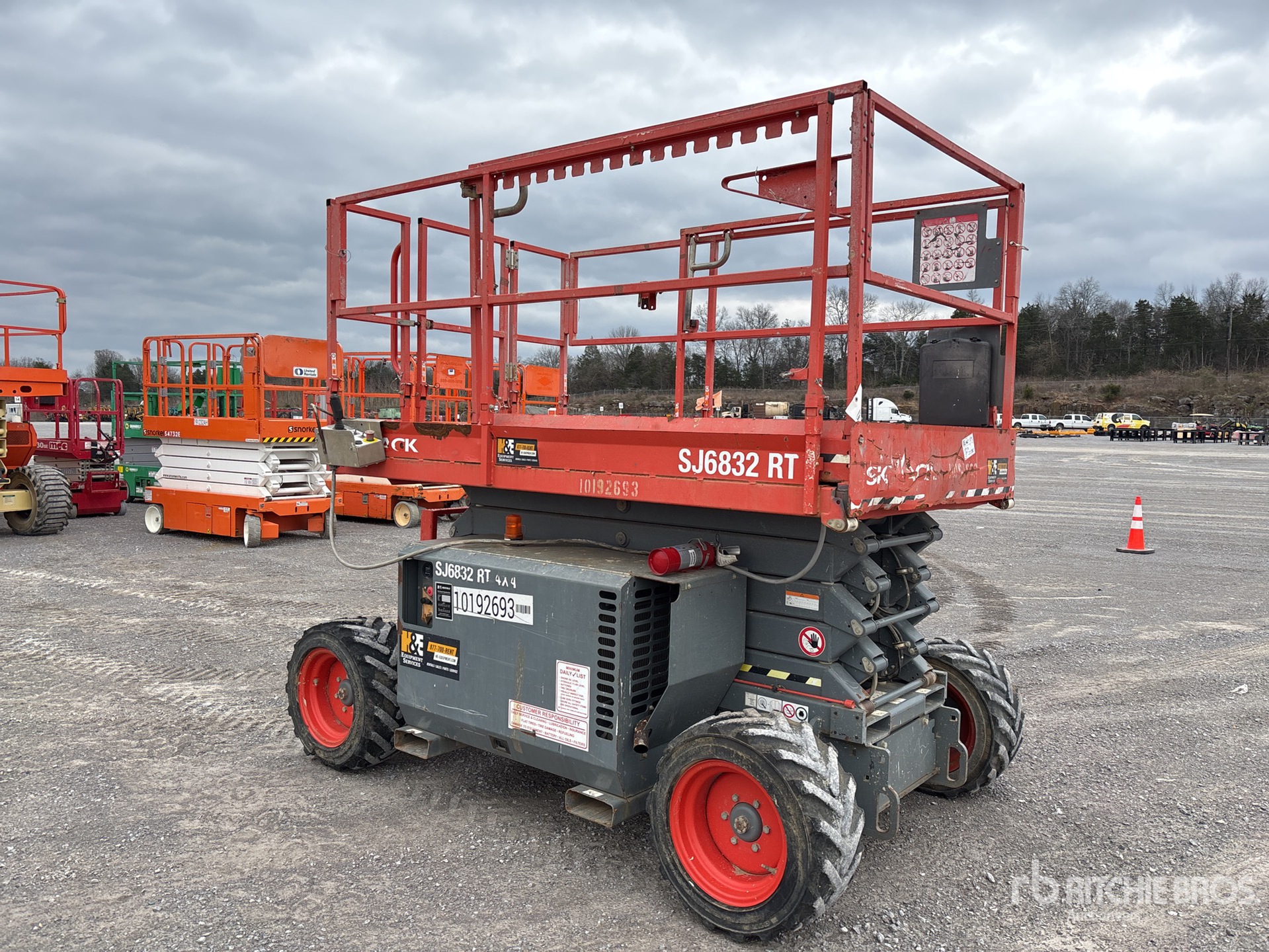 Aspect général with Image, coin avant droit