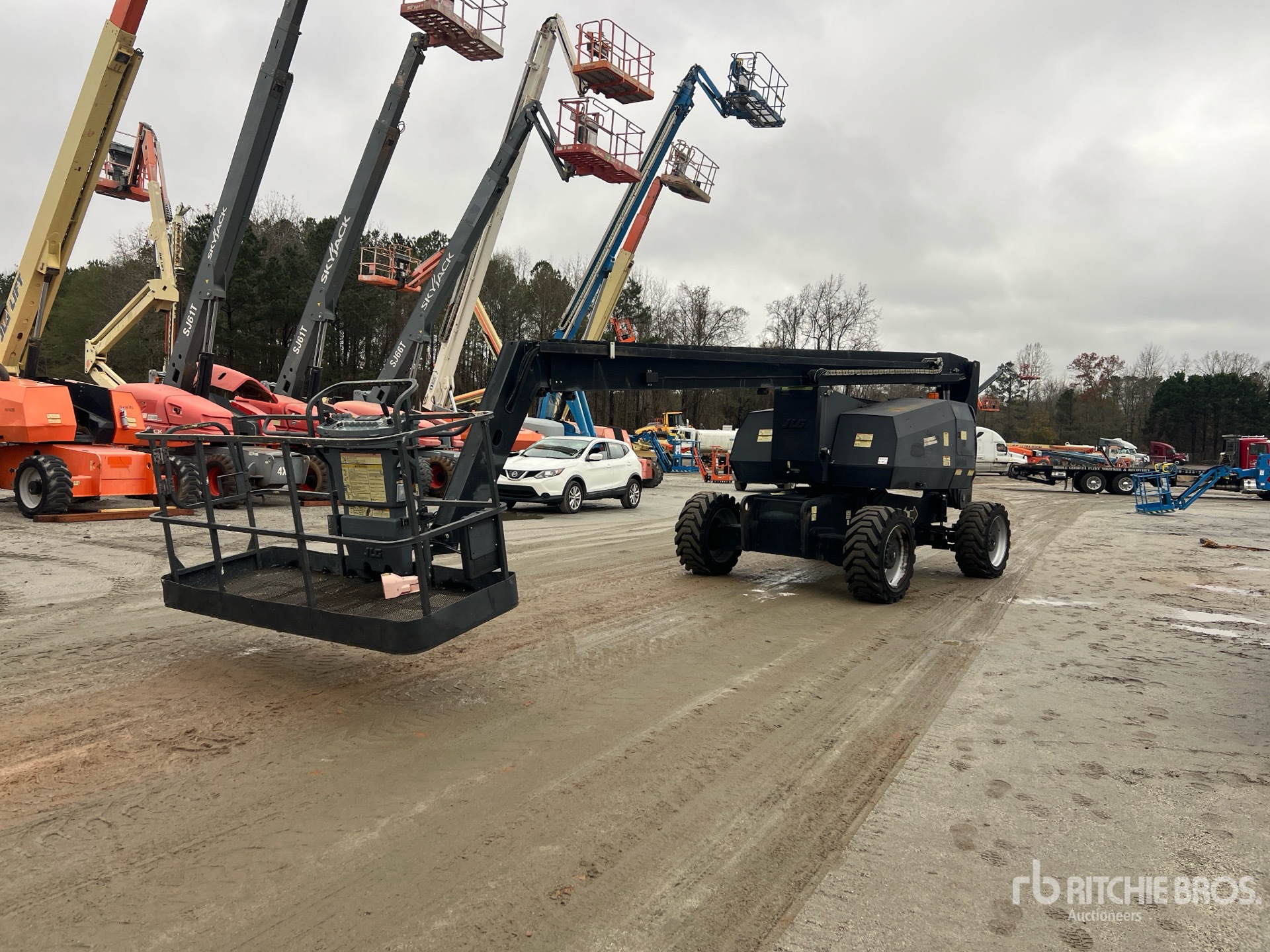 General Appearance with Picture, Left Front Corner