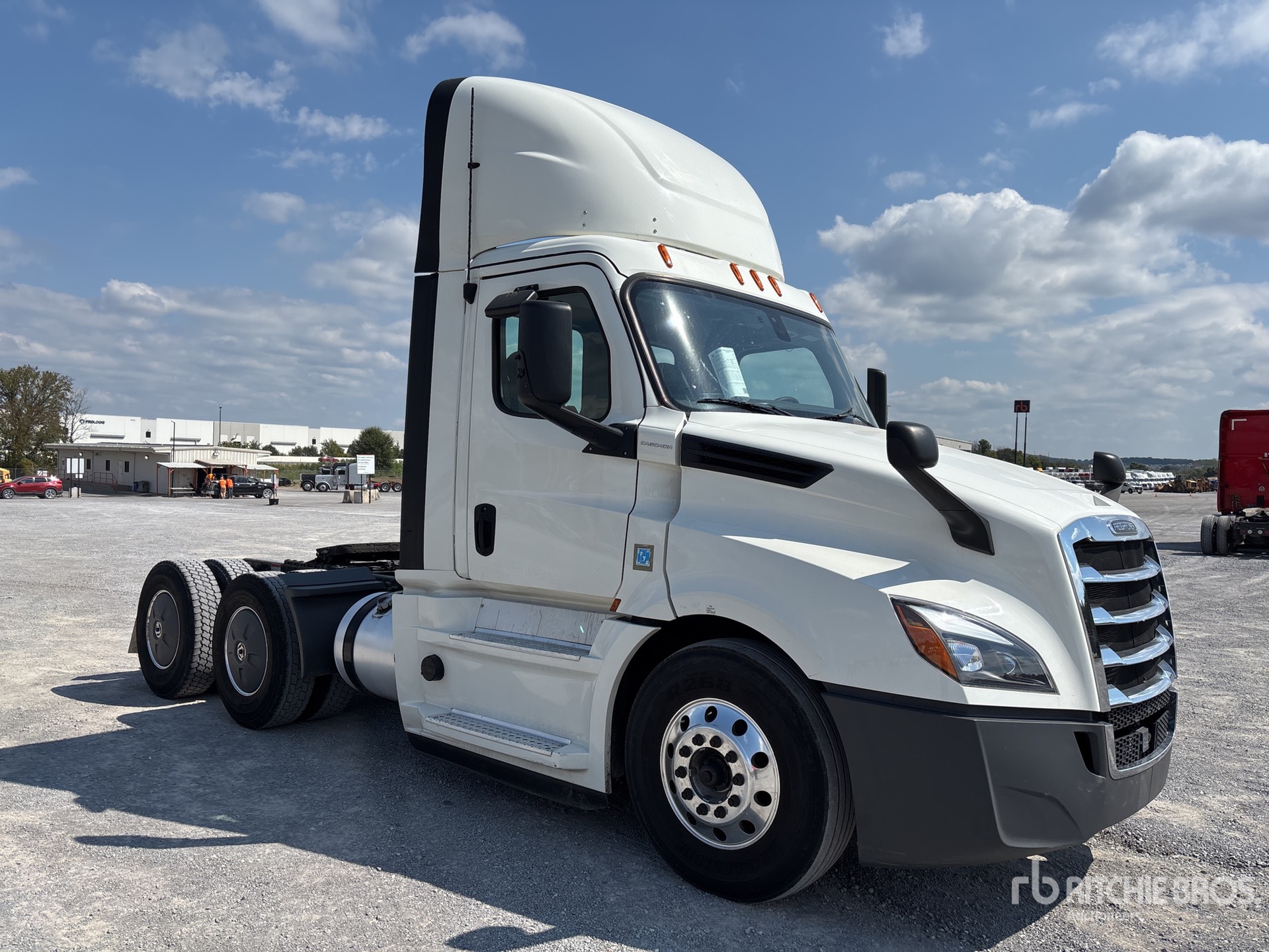 Aspect général with Image, coin avant droit