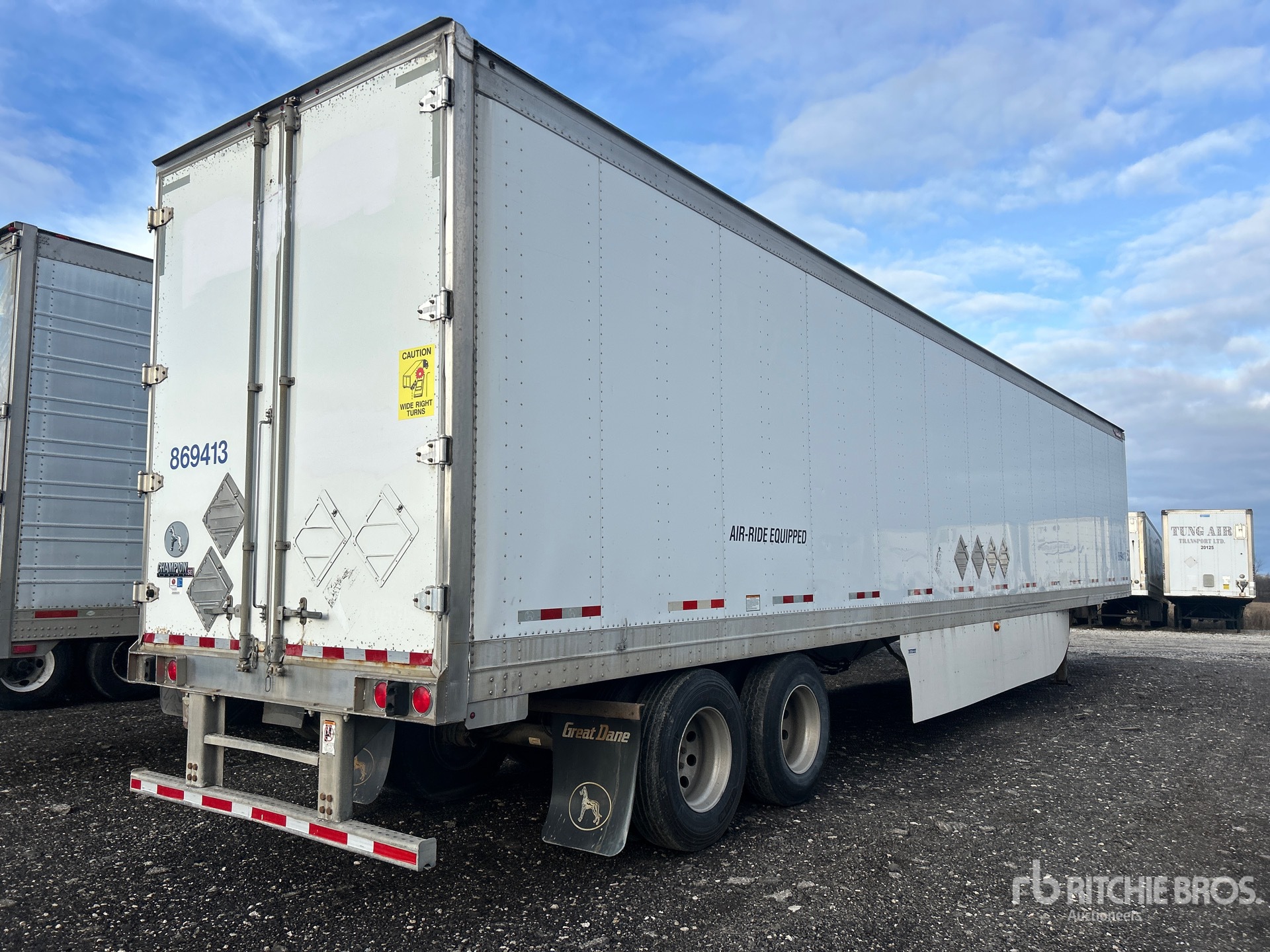 General Appearance with Picture, Right Rear Corner