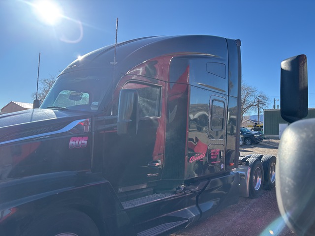 2023 Kenworth T680 6x4 T/A Sleeper Truck Tractor