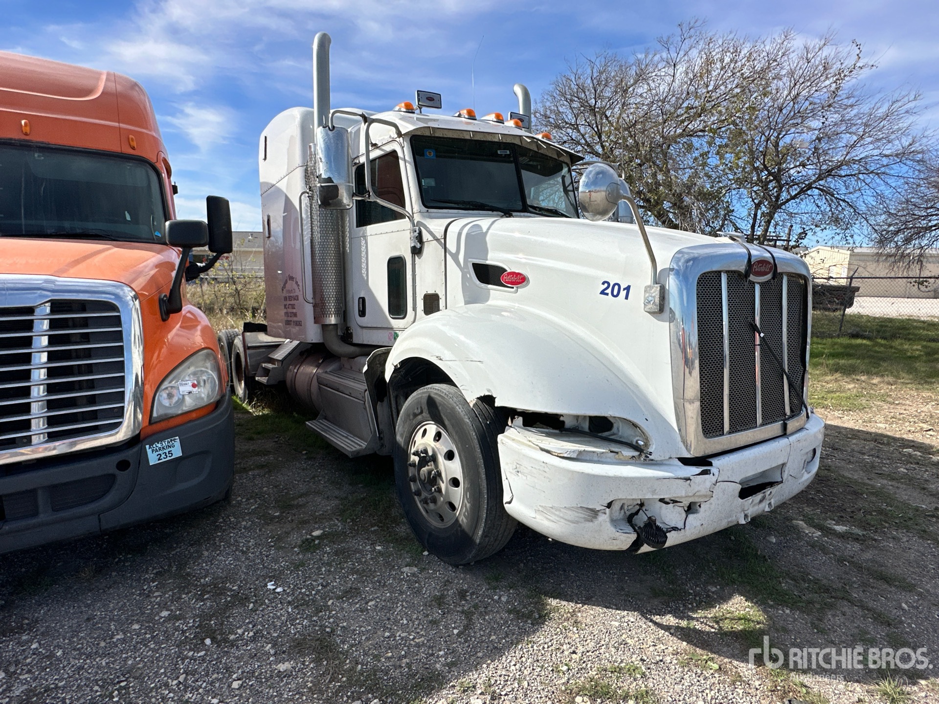 General Appearance with Picture, Right Front Corner