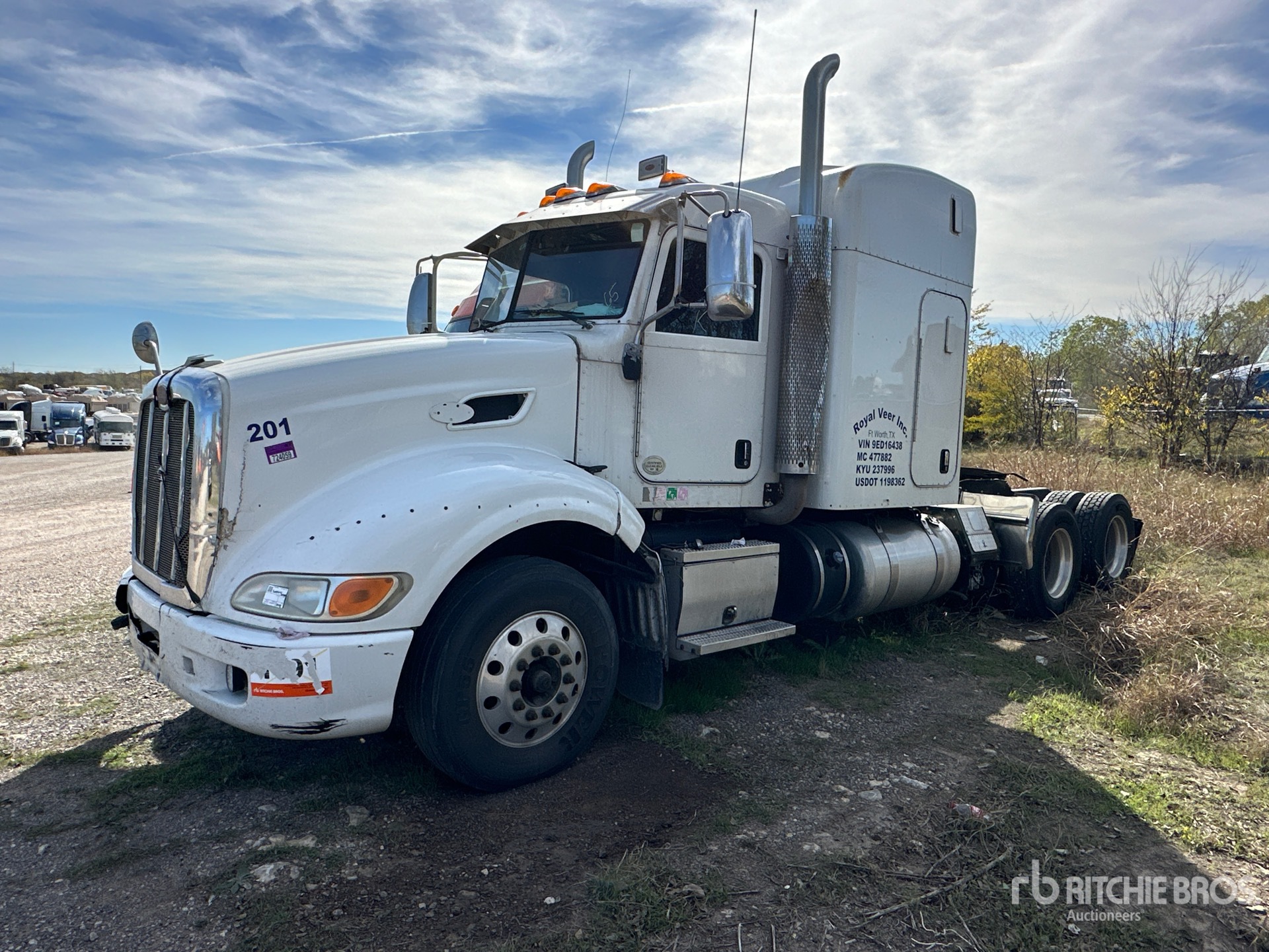 General Appearance with Picture, Left Front Corner