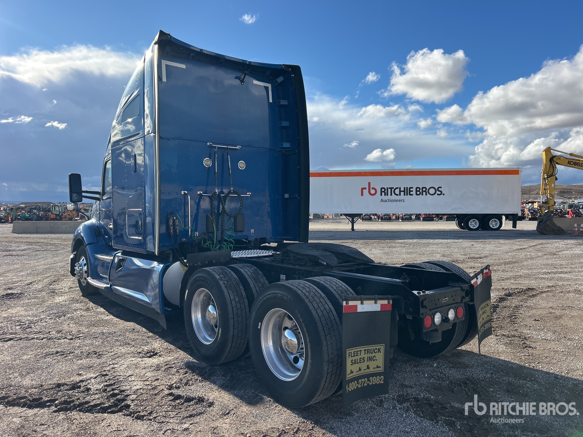 General Appearance with Bild, Ecke hinten links