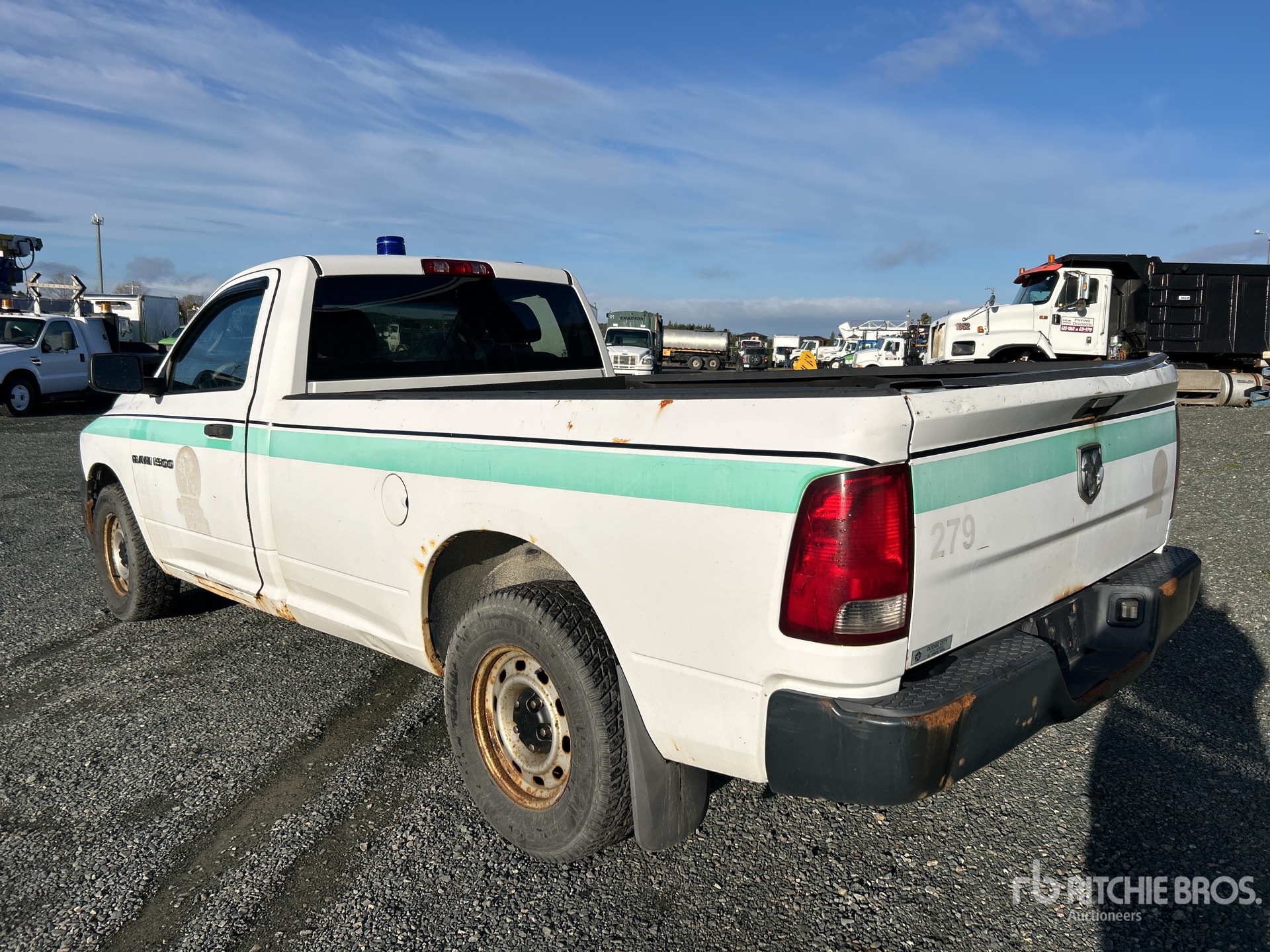 General Appearance with Picture, Left Rear Corner