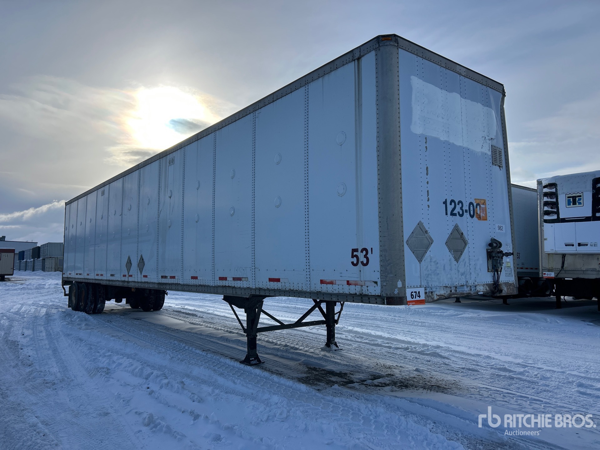 General Appearance with Picture, Right Front Corner