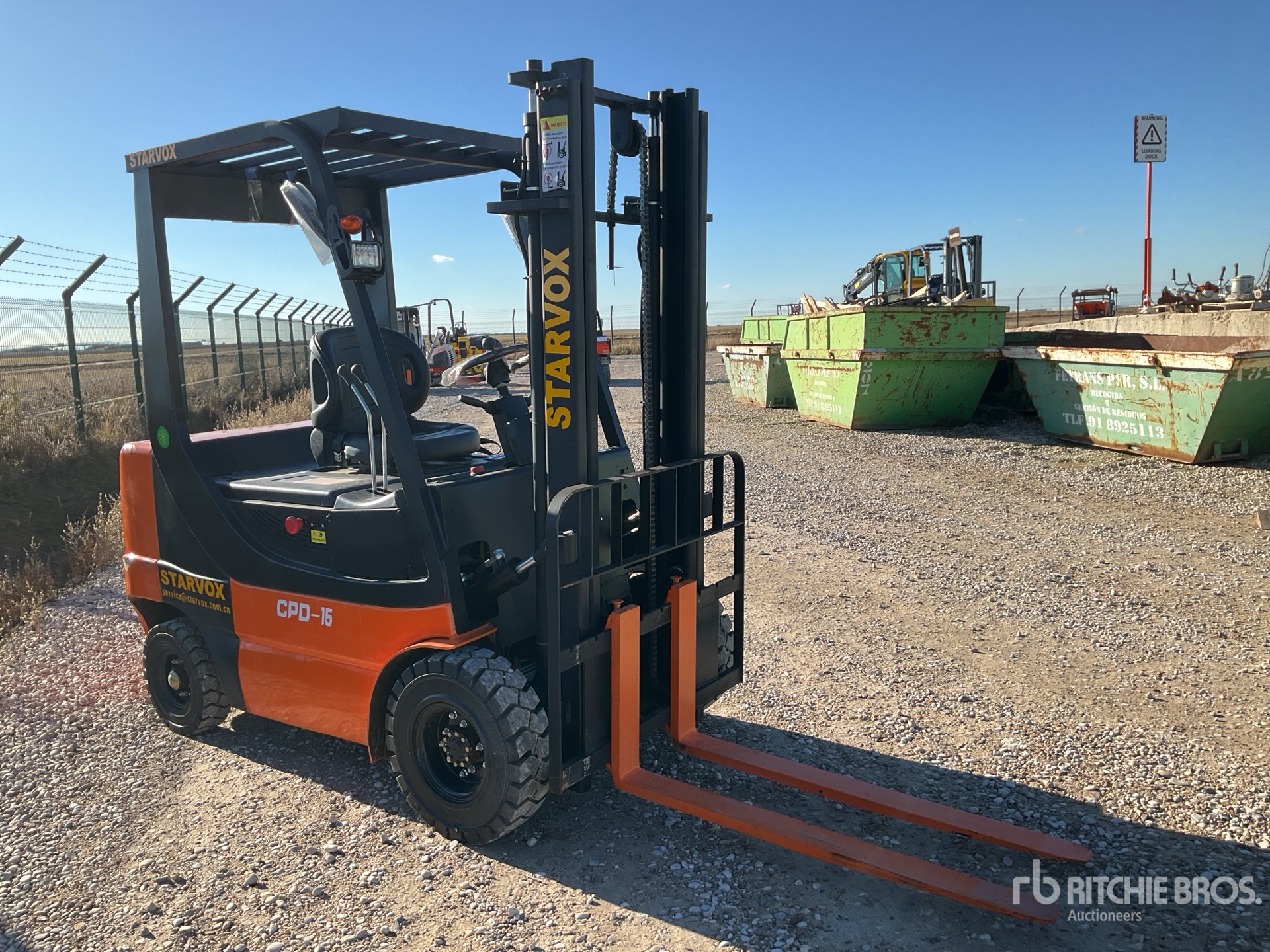 General Appearance with Picture, Right Front Corner