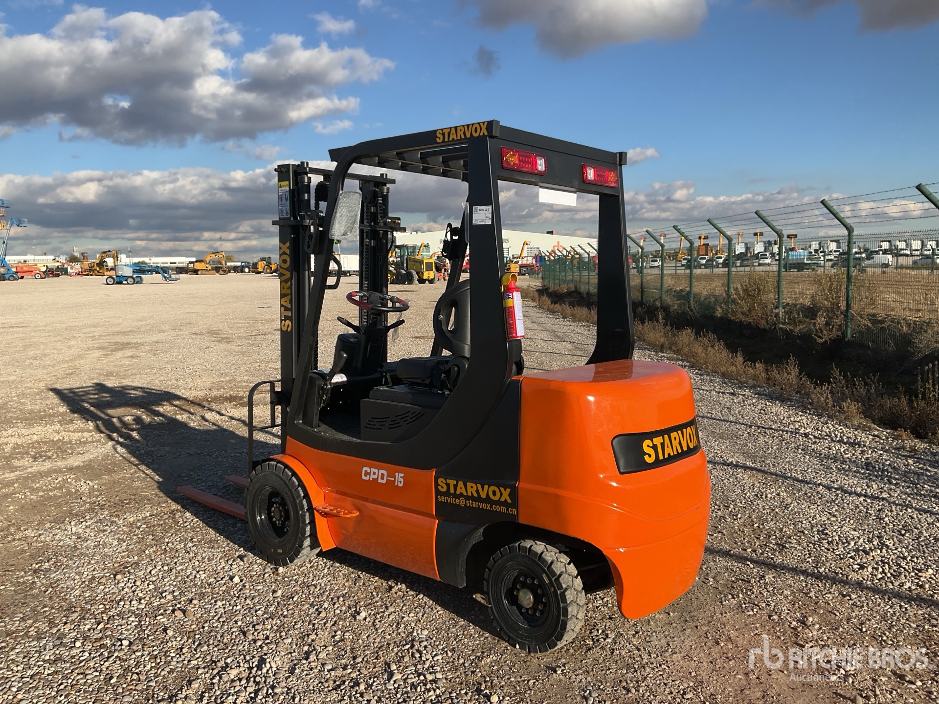 General Appearance with Picture, Left Rear Corner