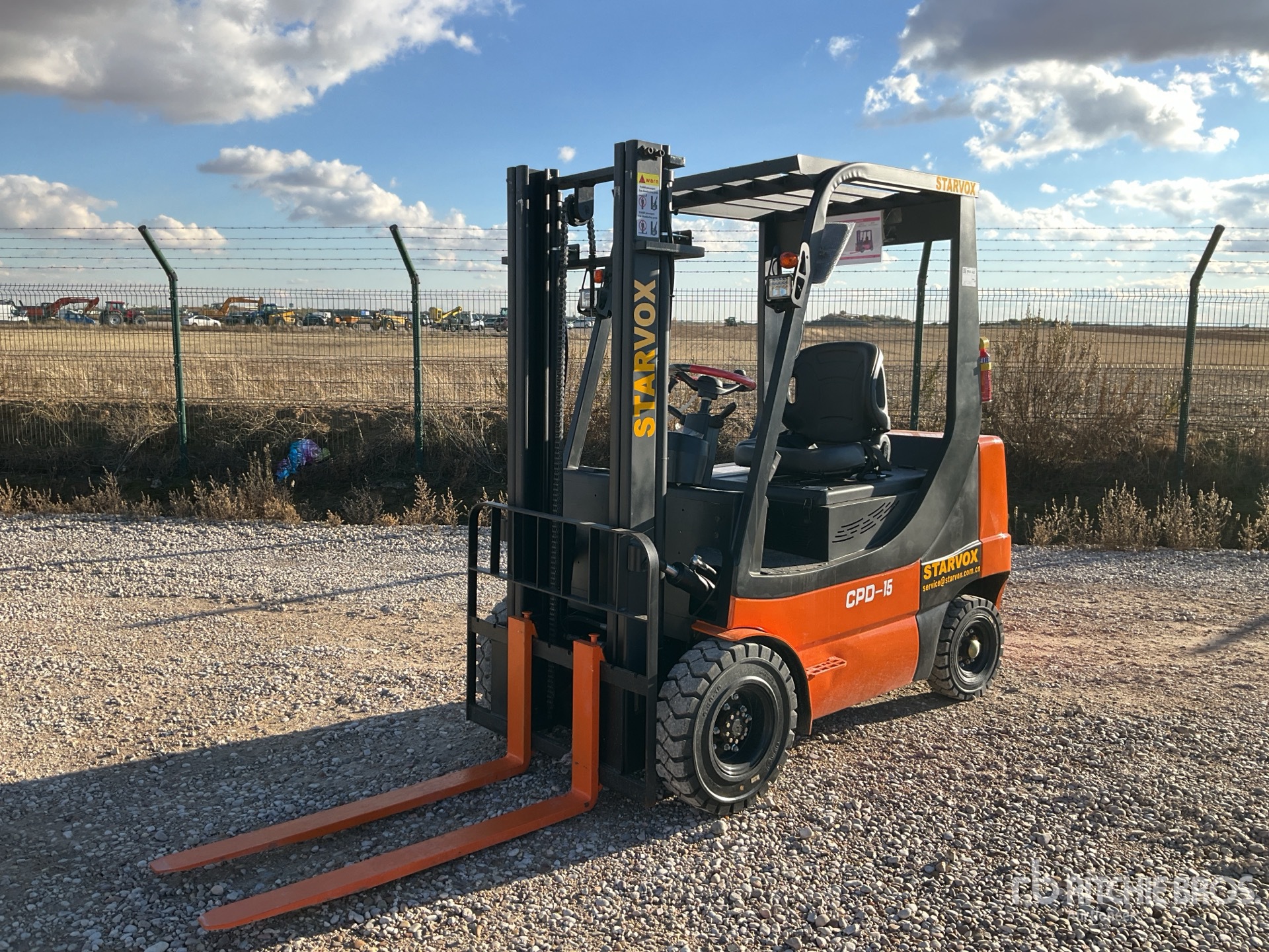 General Appearance with Picture, Left Front Corner