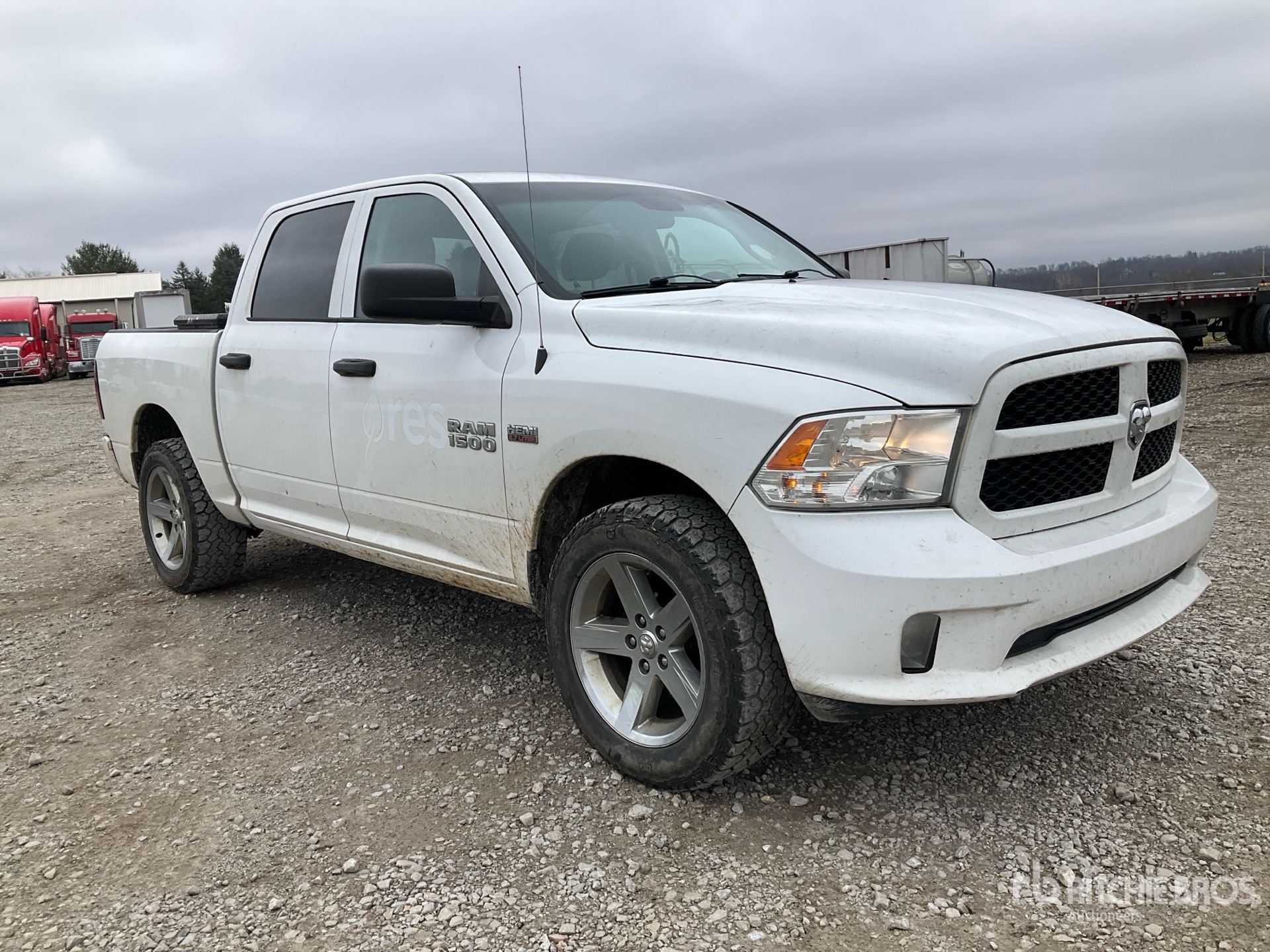 General Appearance with Picture, Right Front Corner